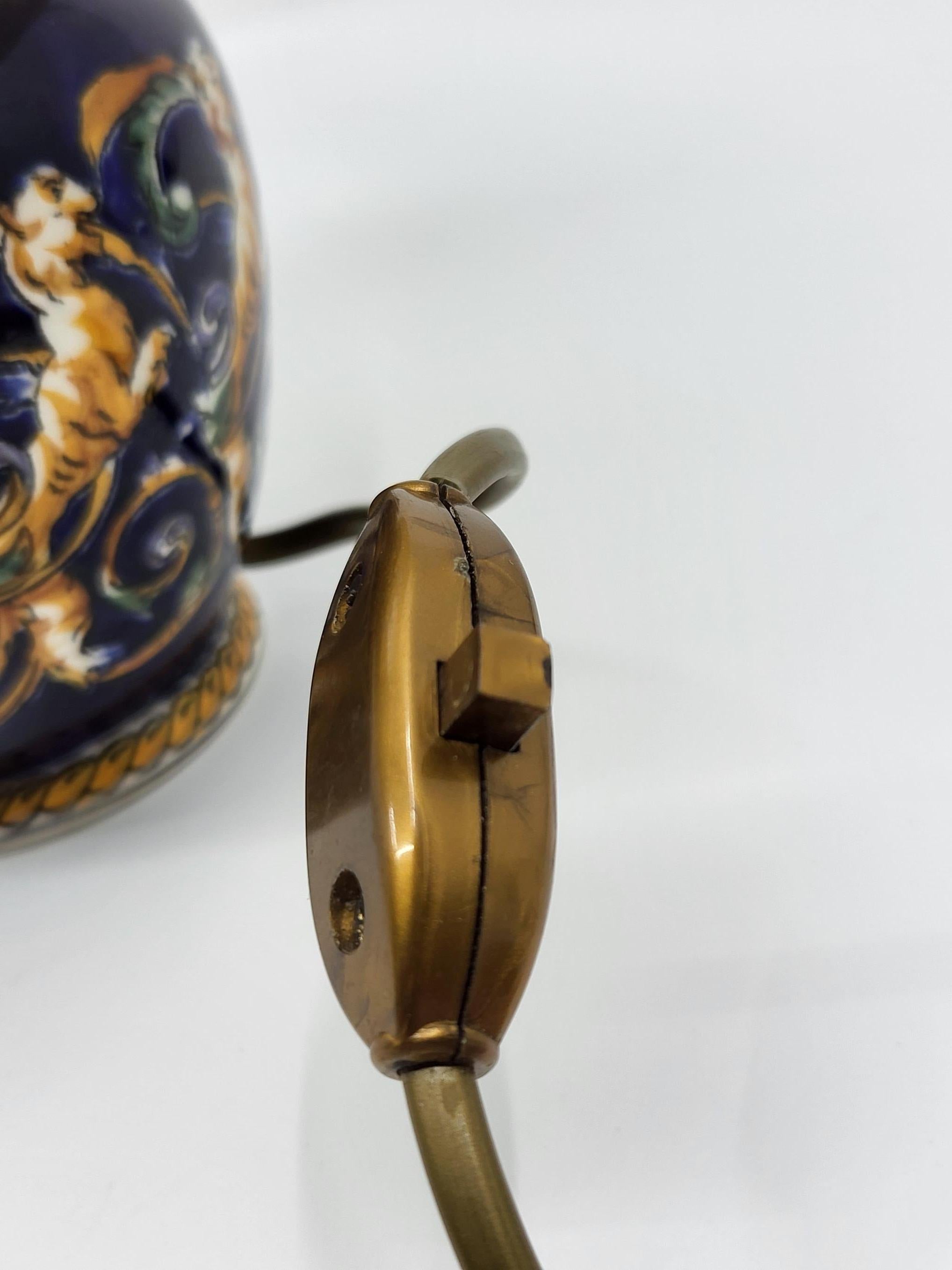 Lampe de chevet en céramique de Gien décor Renaissance bleu Francais  Vintage For Sale 8