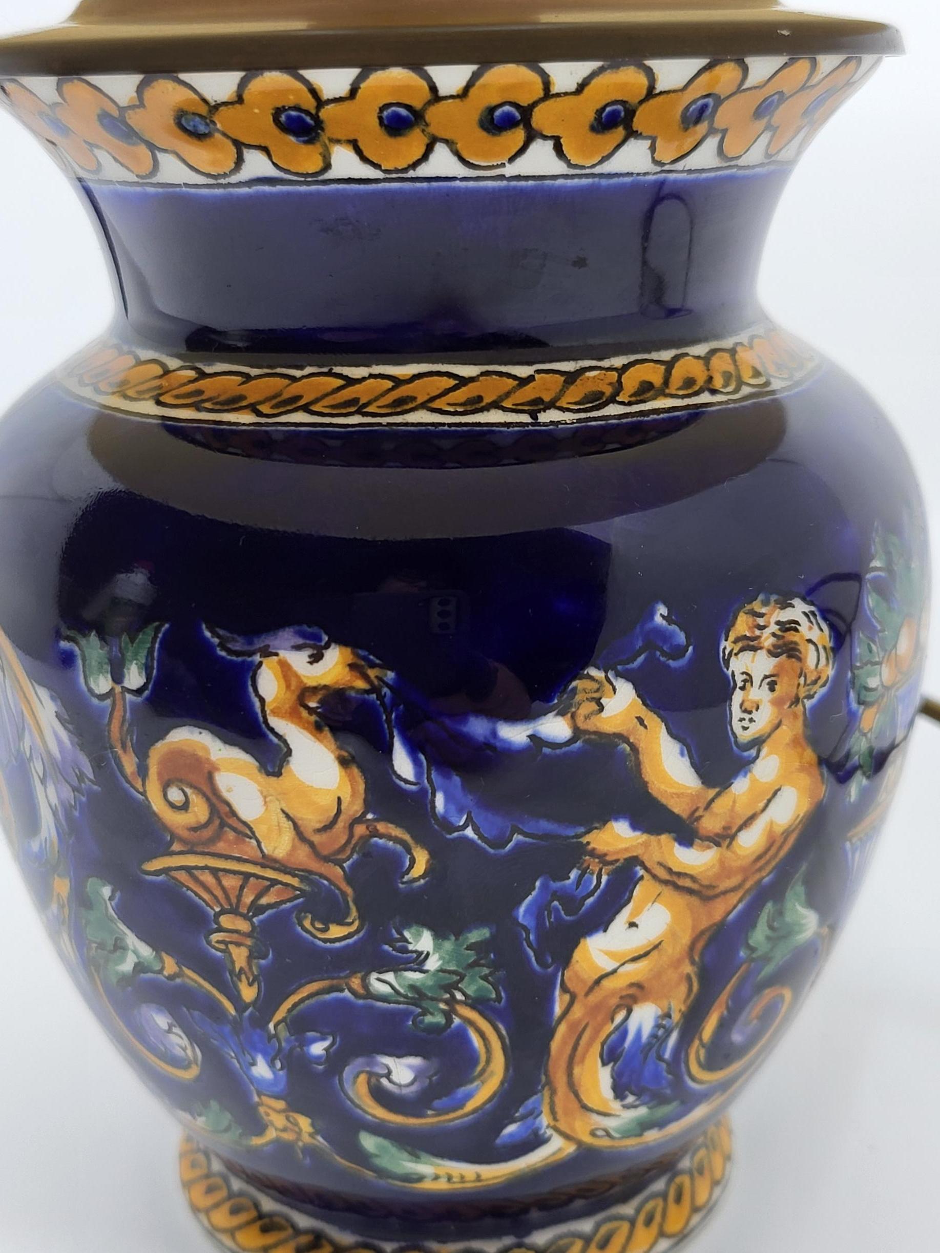Lampe de chevet en céramique de Gien décor Renaissance bleu Francais  Vintage For Sale 1