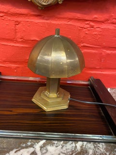 Lampe de table Art Deco en bronze circa 1925.