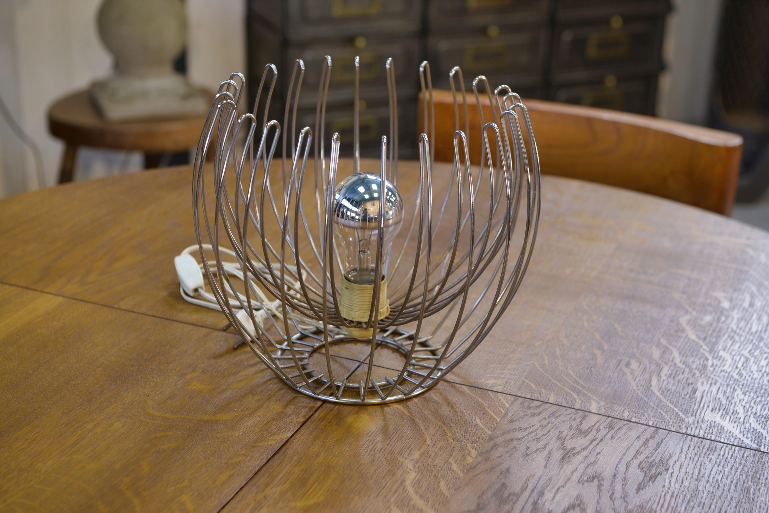 Fin du 20e siècle Lampe design en métal chromé 1970's en vente