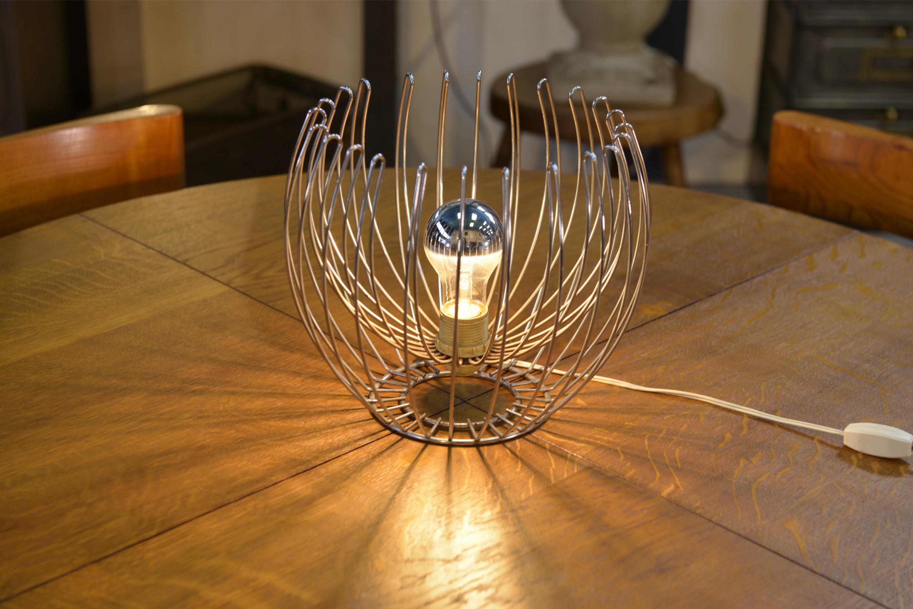 Aluminium Lampe design en métal chromé 1970's en vente