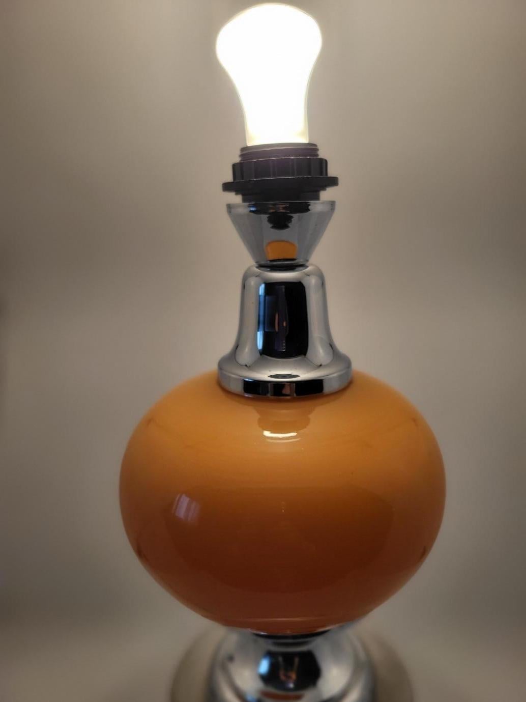 Lampe Diderot Delmas globe orange, socle chromé Francaise 1970 Space Age Vintage For Sale 1
