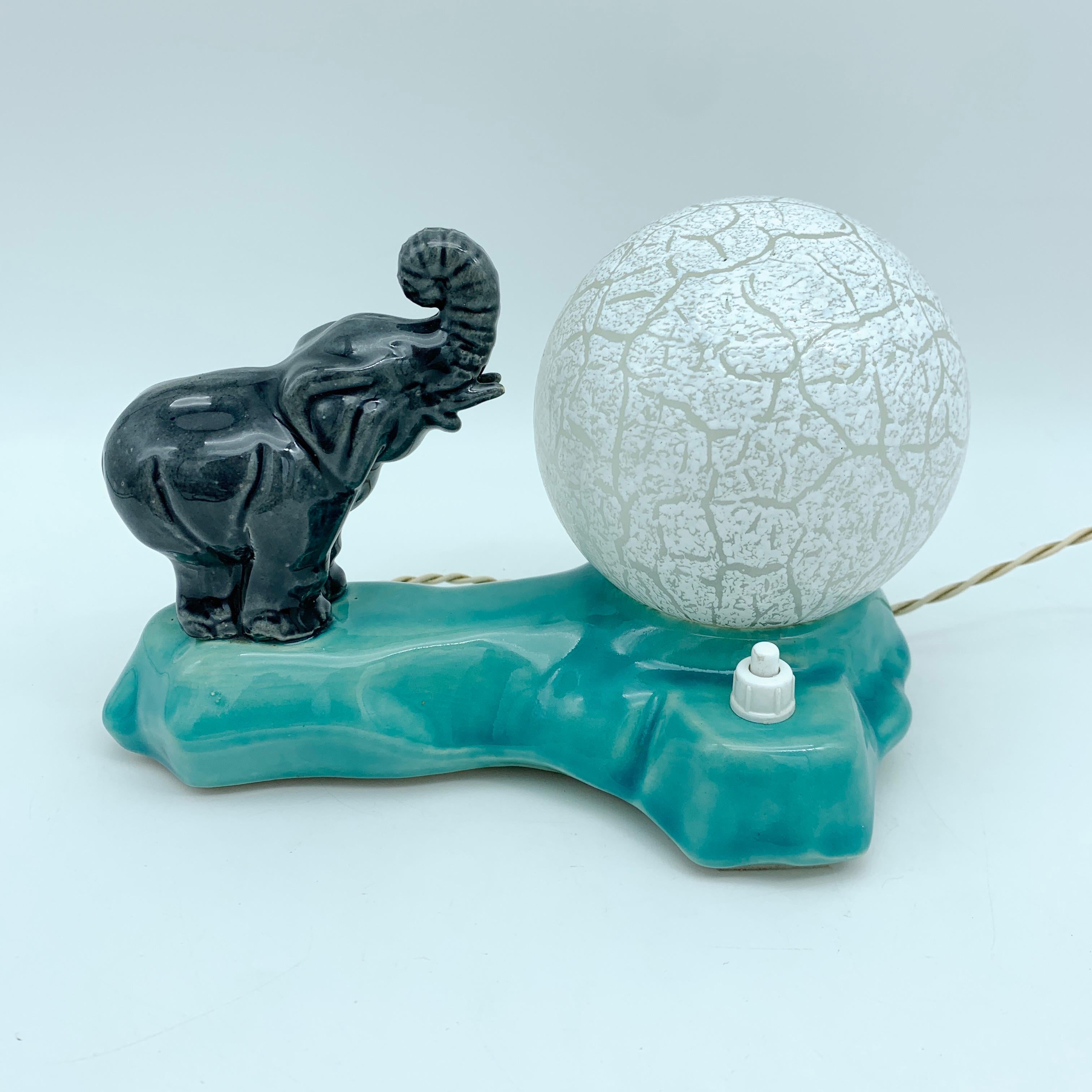Ceramic Lampe en Céramique Elephant et Son Ballon Art Deco, France, 1930 For Sale