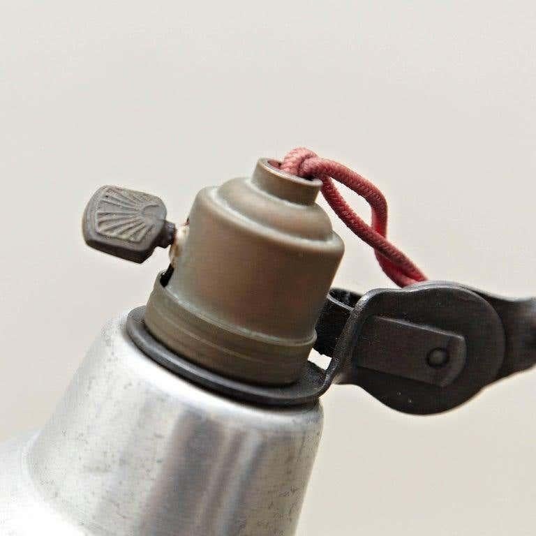 Mid-Century Modern Lampe Gras Lampe de table industrielle moderne du milieu du siècle, vers 1930 en vente