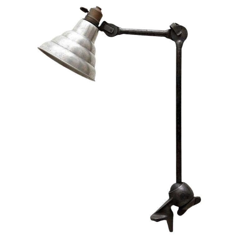 Lampe Gras Moderne Industrie-Tischlampe aus der Mitte des Jahrhunderts, um 1930