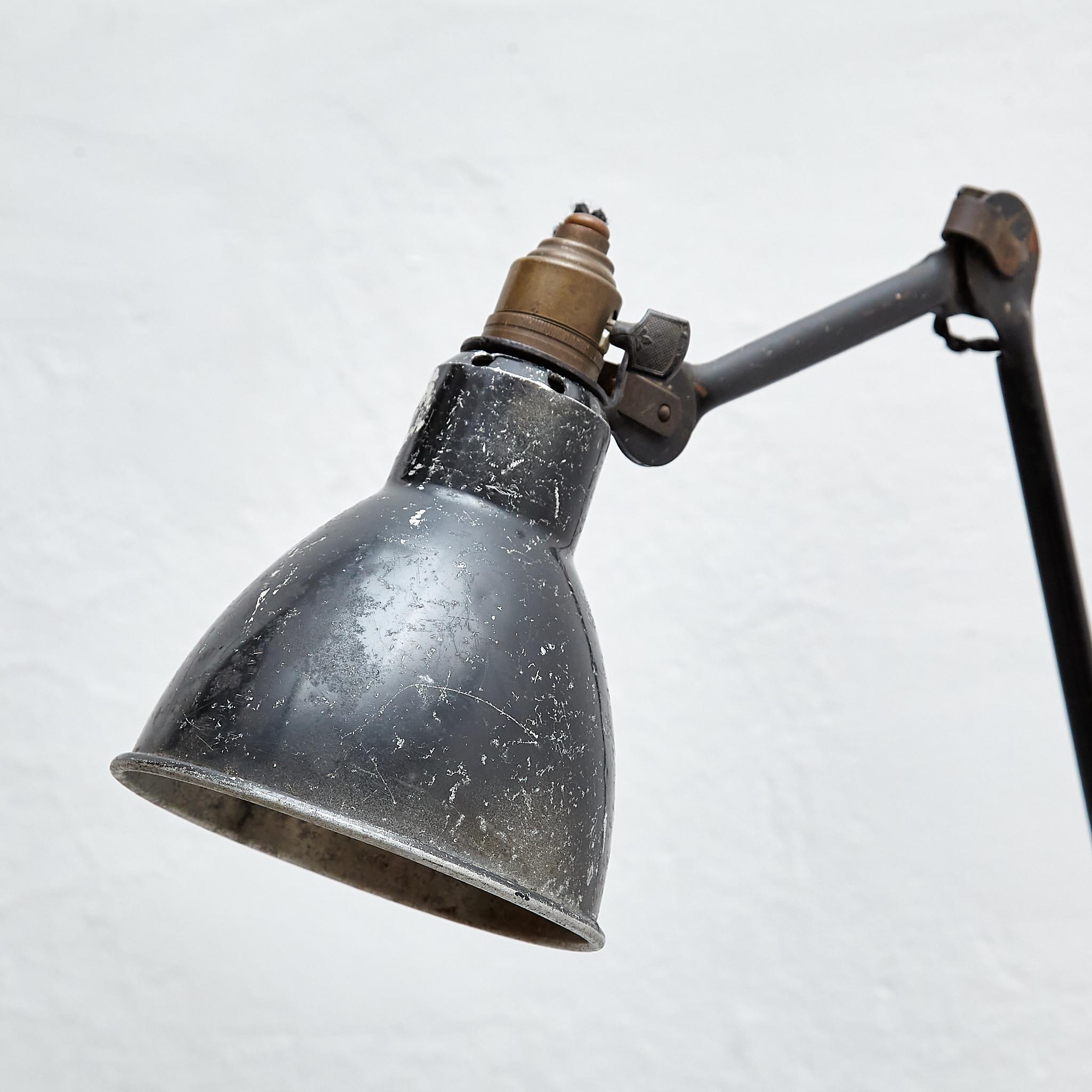 Lampe Gras No. 201 Table Lamp, circa 1930 In Good Condition For Sale In Barcelona, Barcelona