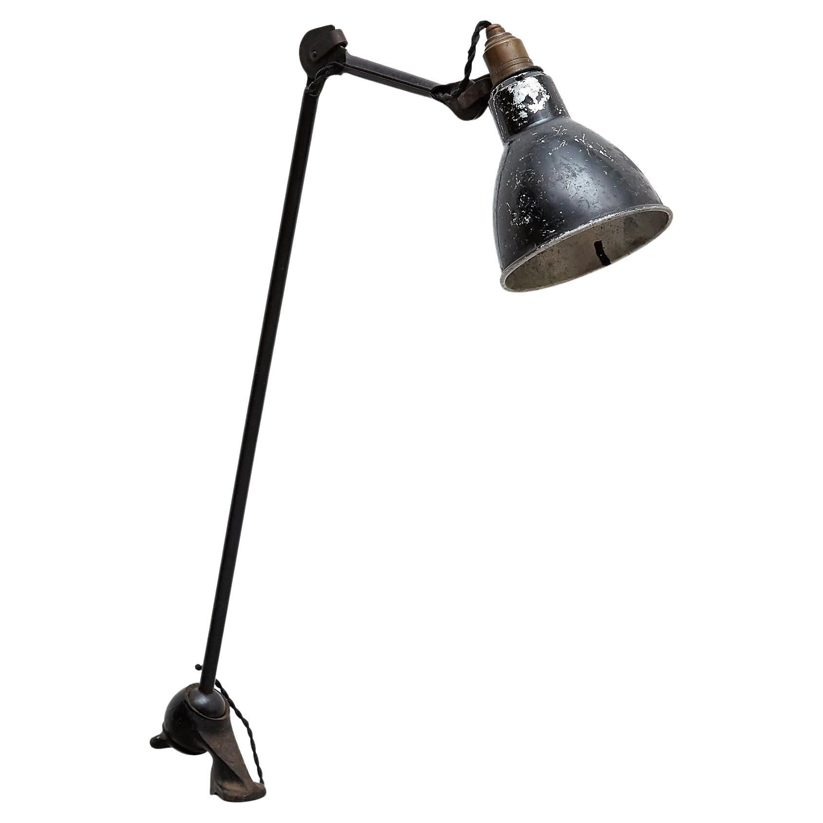 Lampe Gras Nr. 201 Tischlampe, um 1930 im Angebot