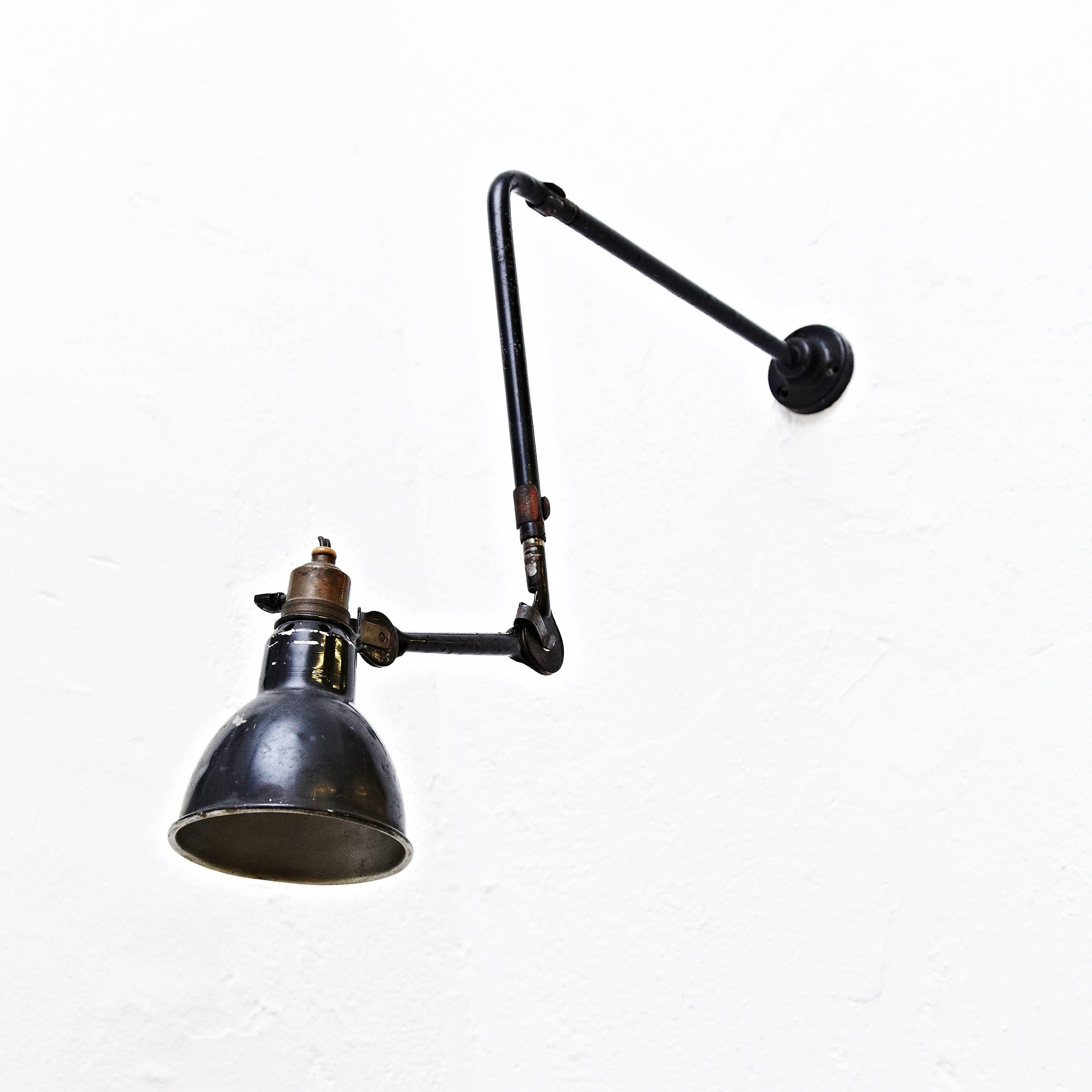 French Lampe Gras Wall Lamp, circa 1930 For Sale