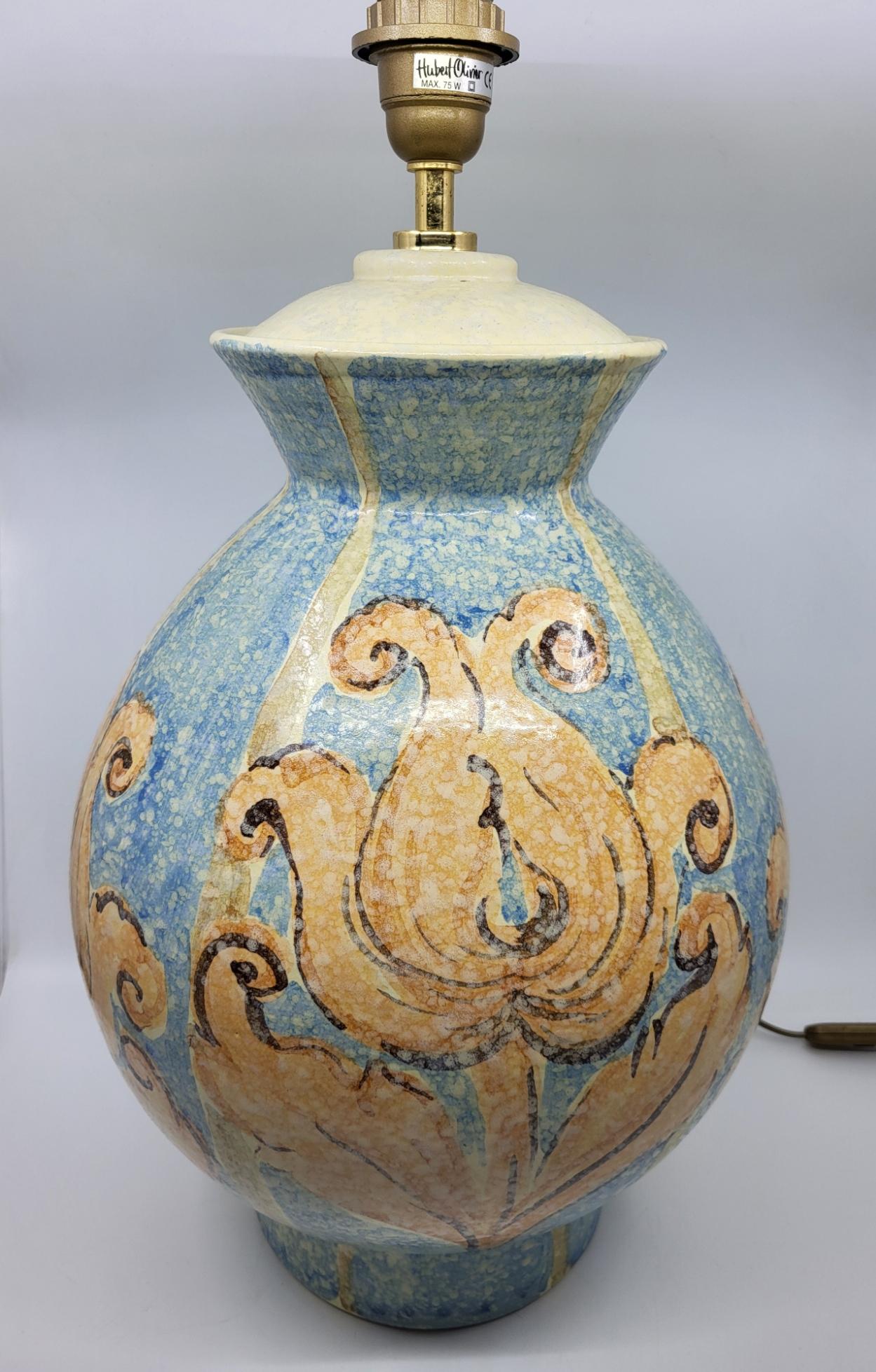 Lampe Hubert Olivier aus Kunststoff  Blau und Jaune  Frankreich um 1980 (Emailliert) im Angebot