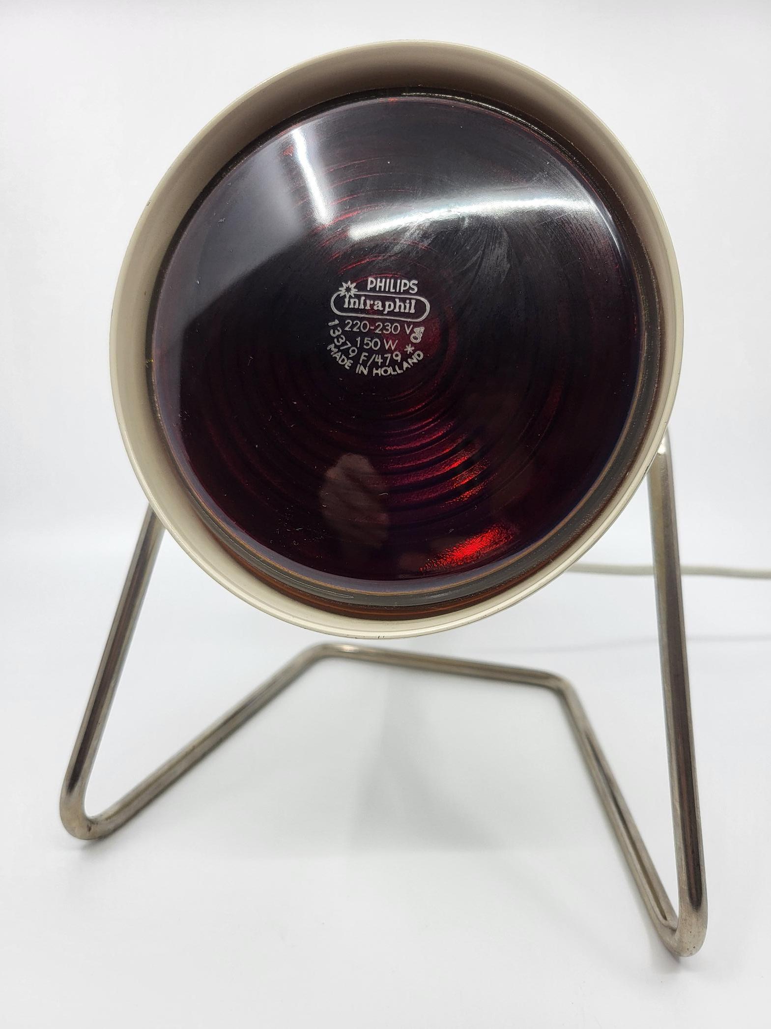 Lampe infrarouge Phillips design Charlotte Perriand orientable Holland 1950 In Good Condition For Sale In London, England