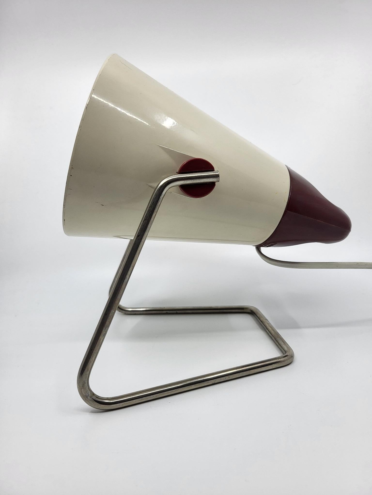 Mid-20th Century Lampe infrarouge Phillips design Charlotte Perriand orientable Holland 1950 For Sale