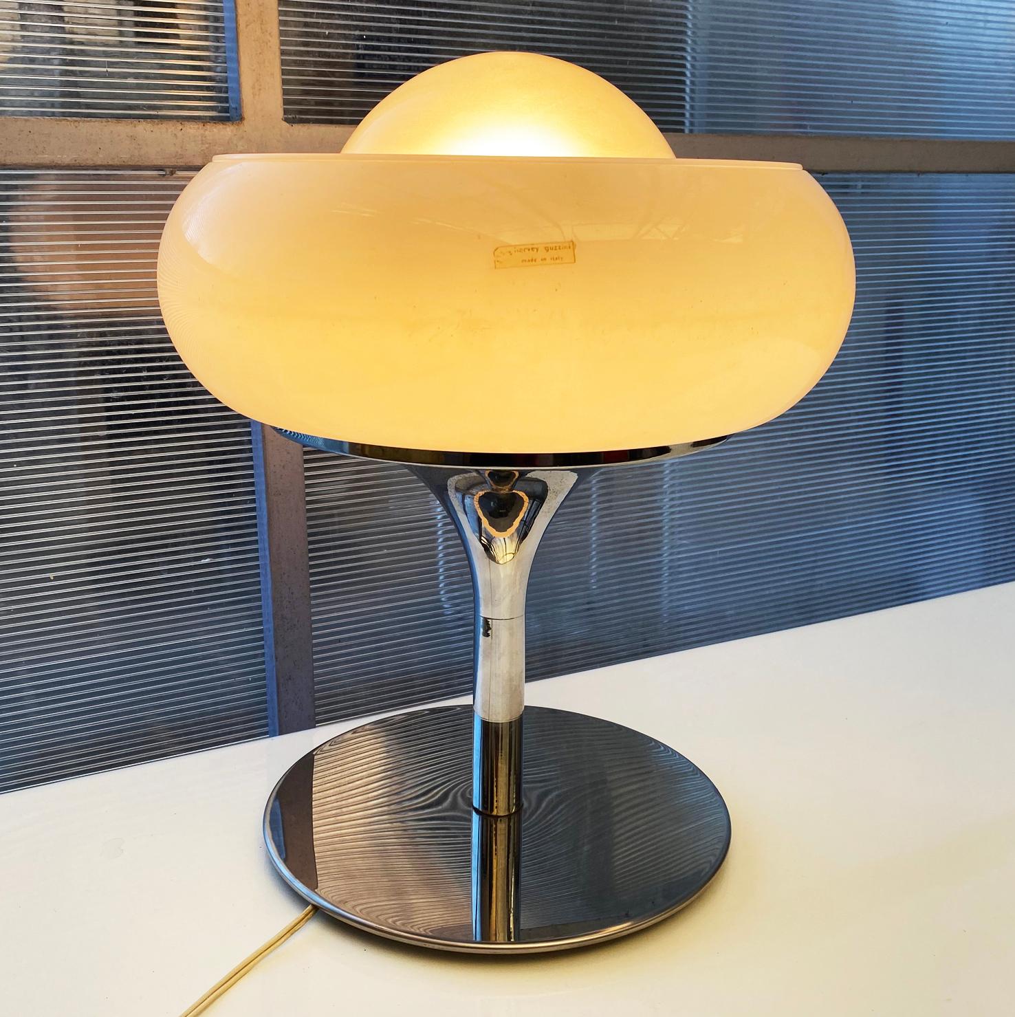 Mid-20th Century Lampe Jadran Harvey Guzzini Années 70 Space Age