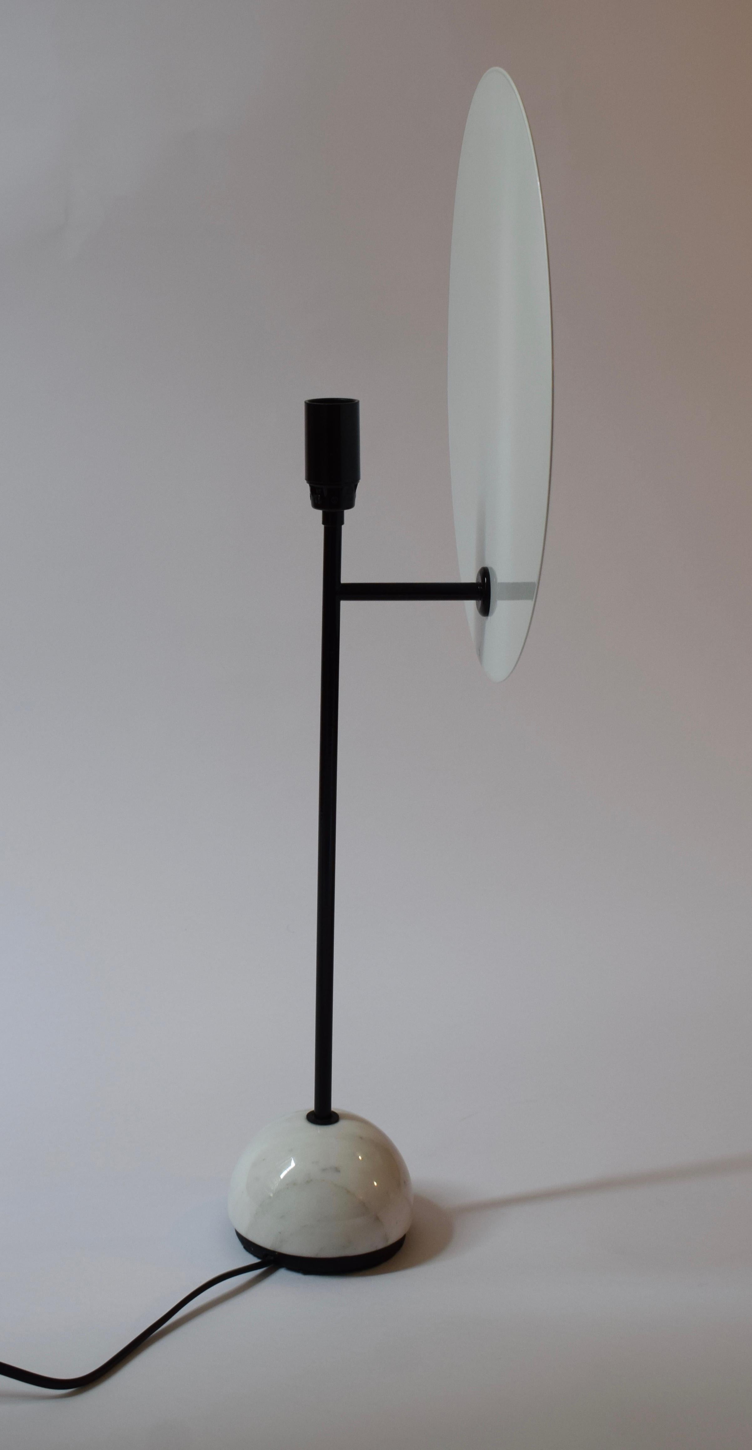 Post-Modern Lampe 