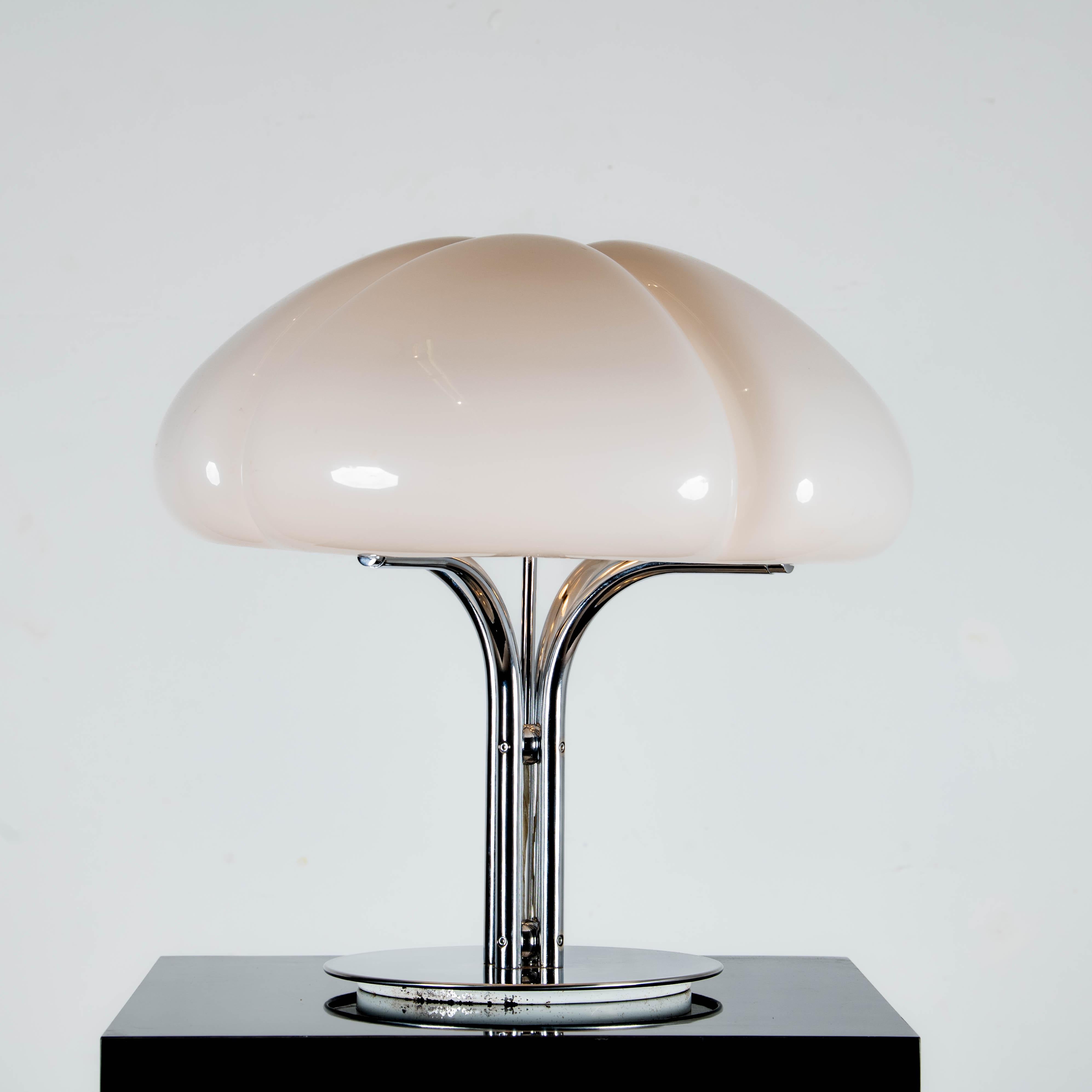 italien Lampe Quadrifoglio édition Harvey Guzzini, 1970