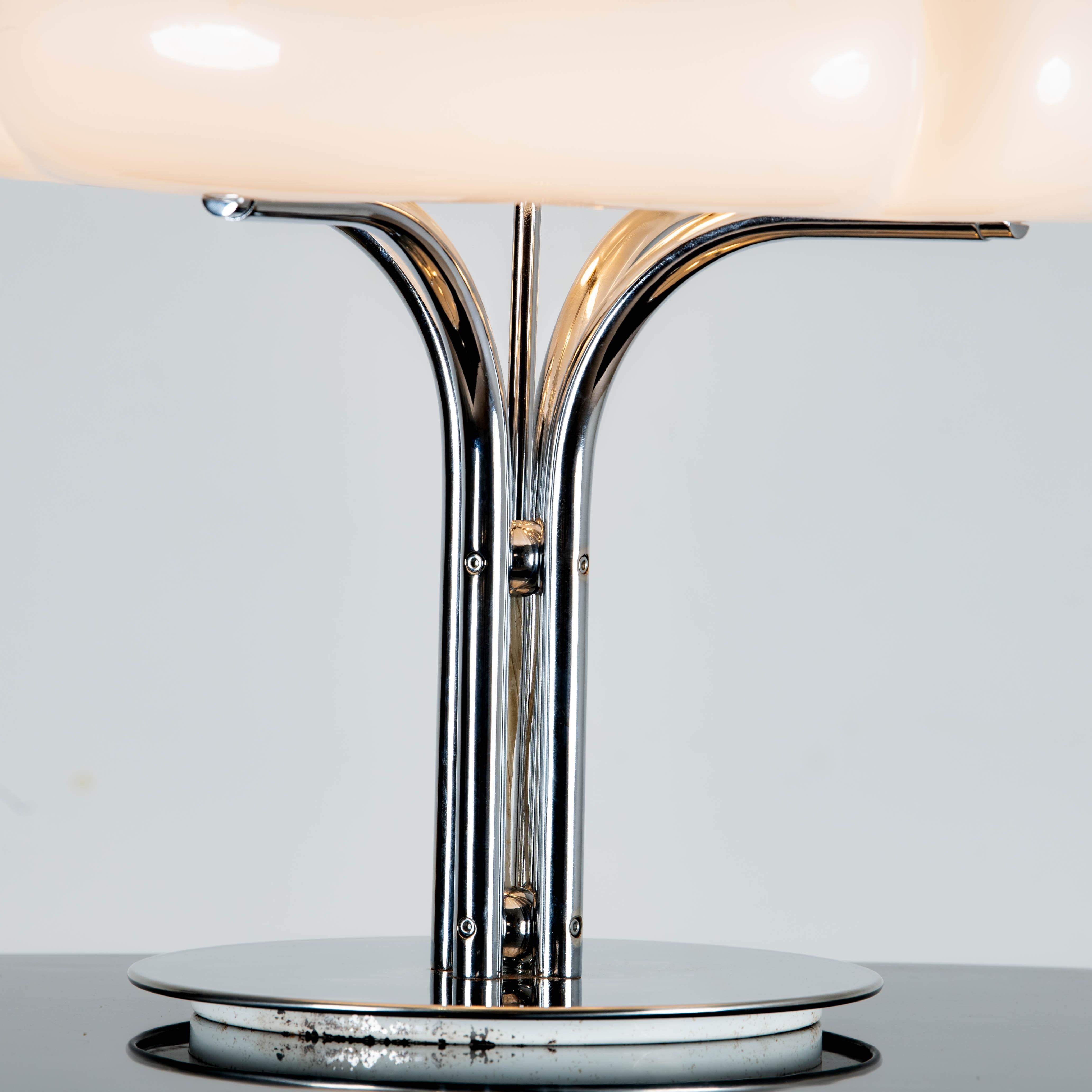Lampe Quadrifoglio édition Harvey Guzzini, 1970 Bon état à SAINT-SEVER, FR