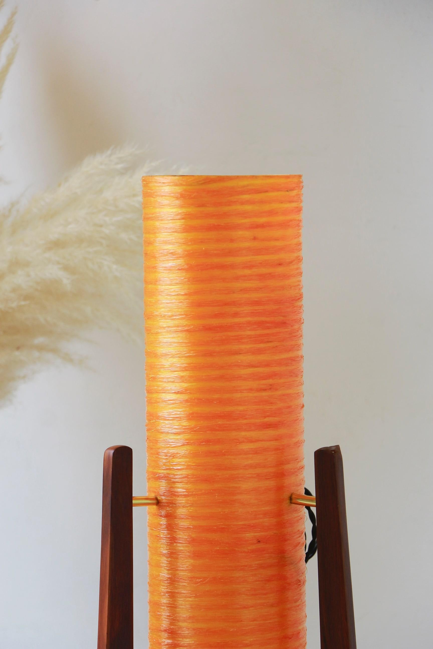 Lampe Rocket jaune/orange  Bon état - En vente à ESTRABLIN, FR