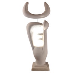 Lampe sculpture "ASTERION" en plâtre par Nicolas VALLEE. France, pièce unique.
