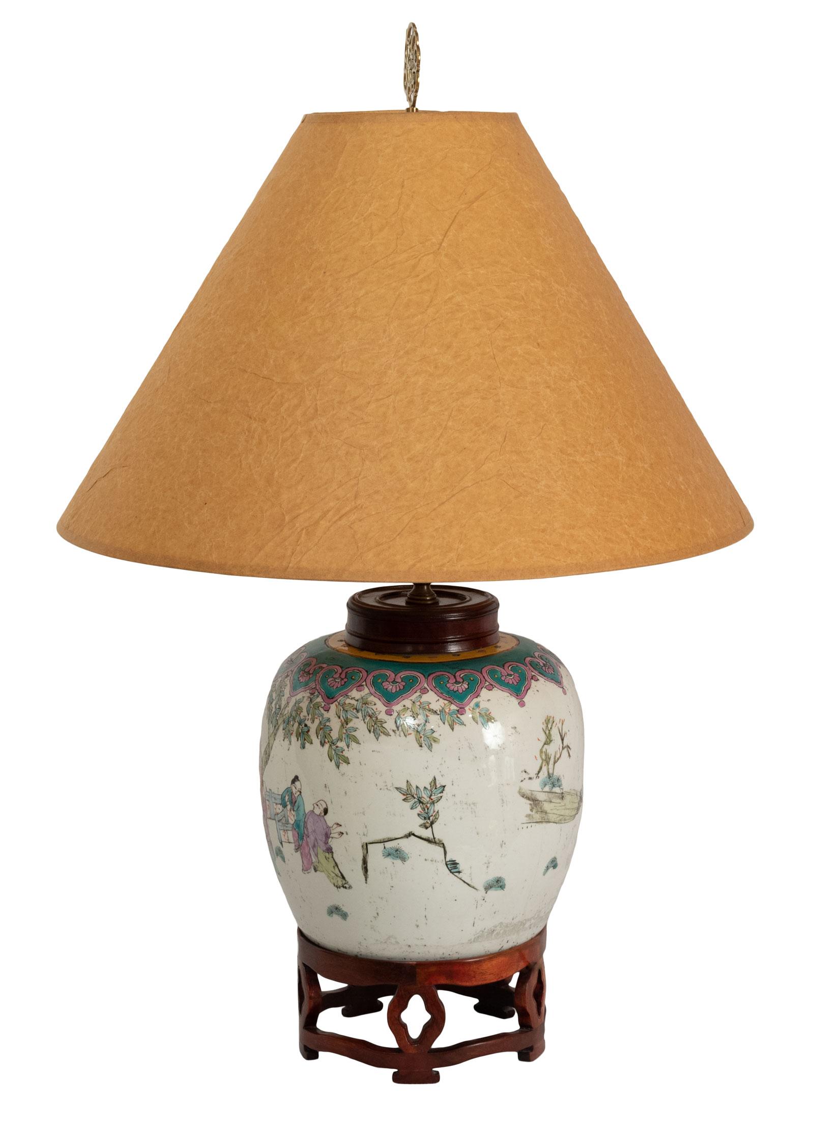 Lampierte Qing-Vase aus dem 19. Jahrhundert (Keramik) im Angebot
