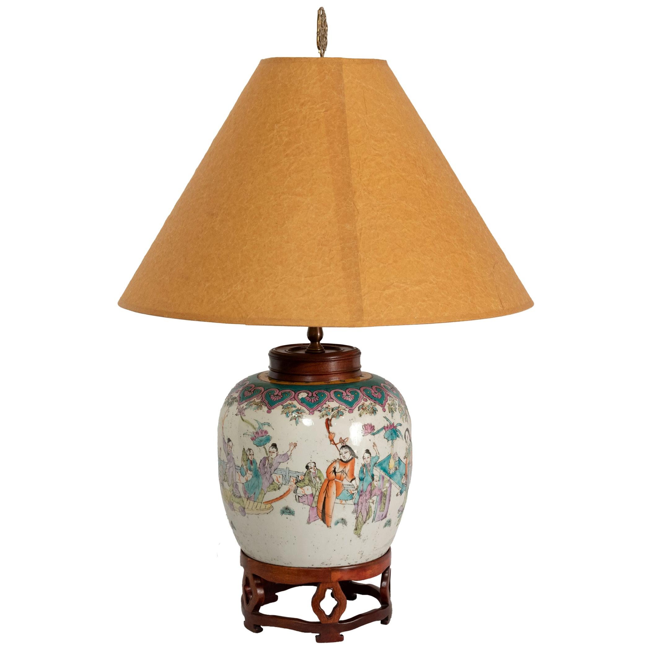 Lampierte Qing-Vase aus dem 19. Jahrhundert im Angebot