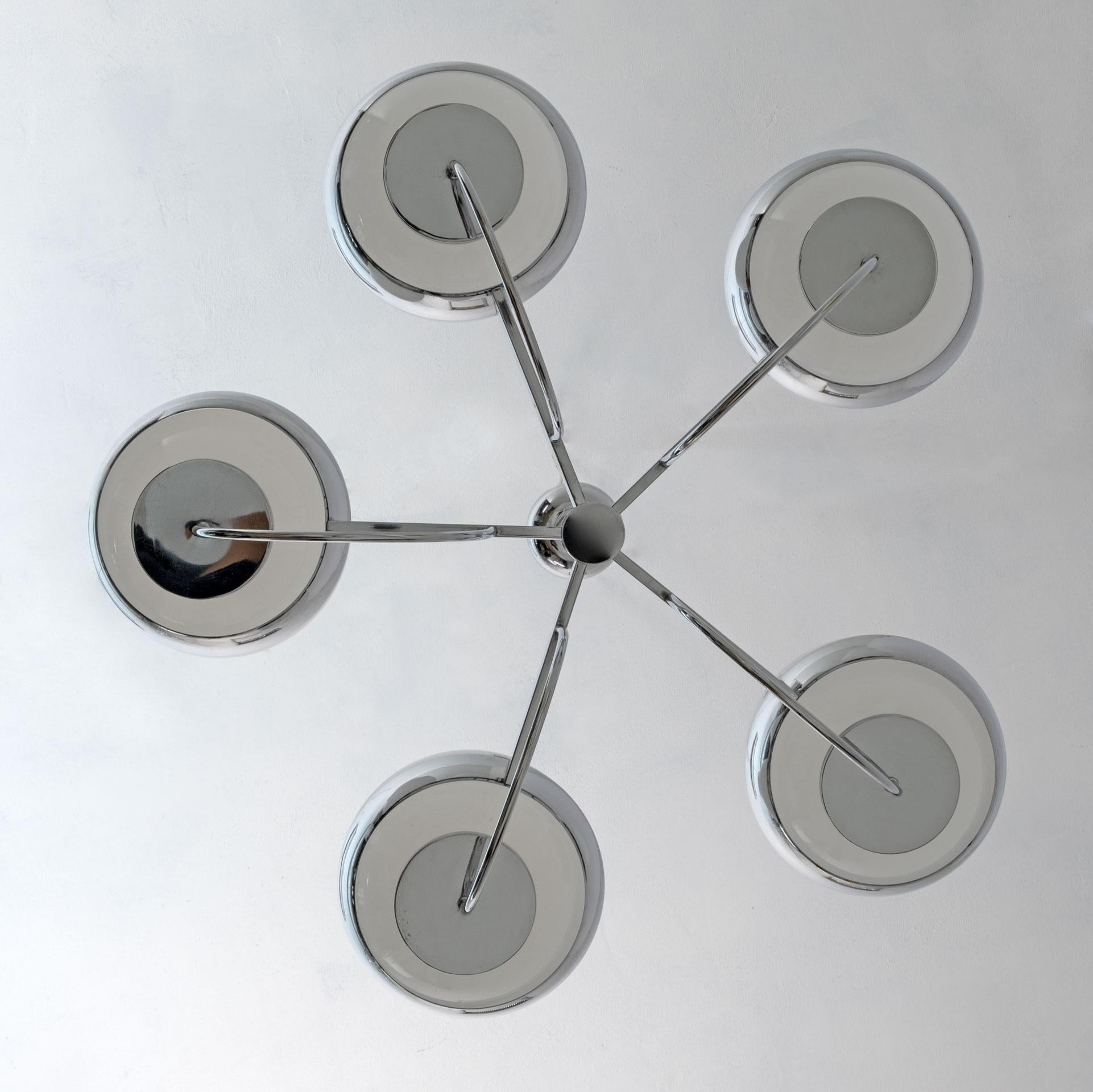 Lamperti Mid-century Modern Italian Chrome and Blown Glass Chandelier, 70s For Sale 2