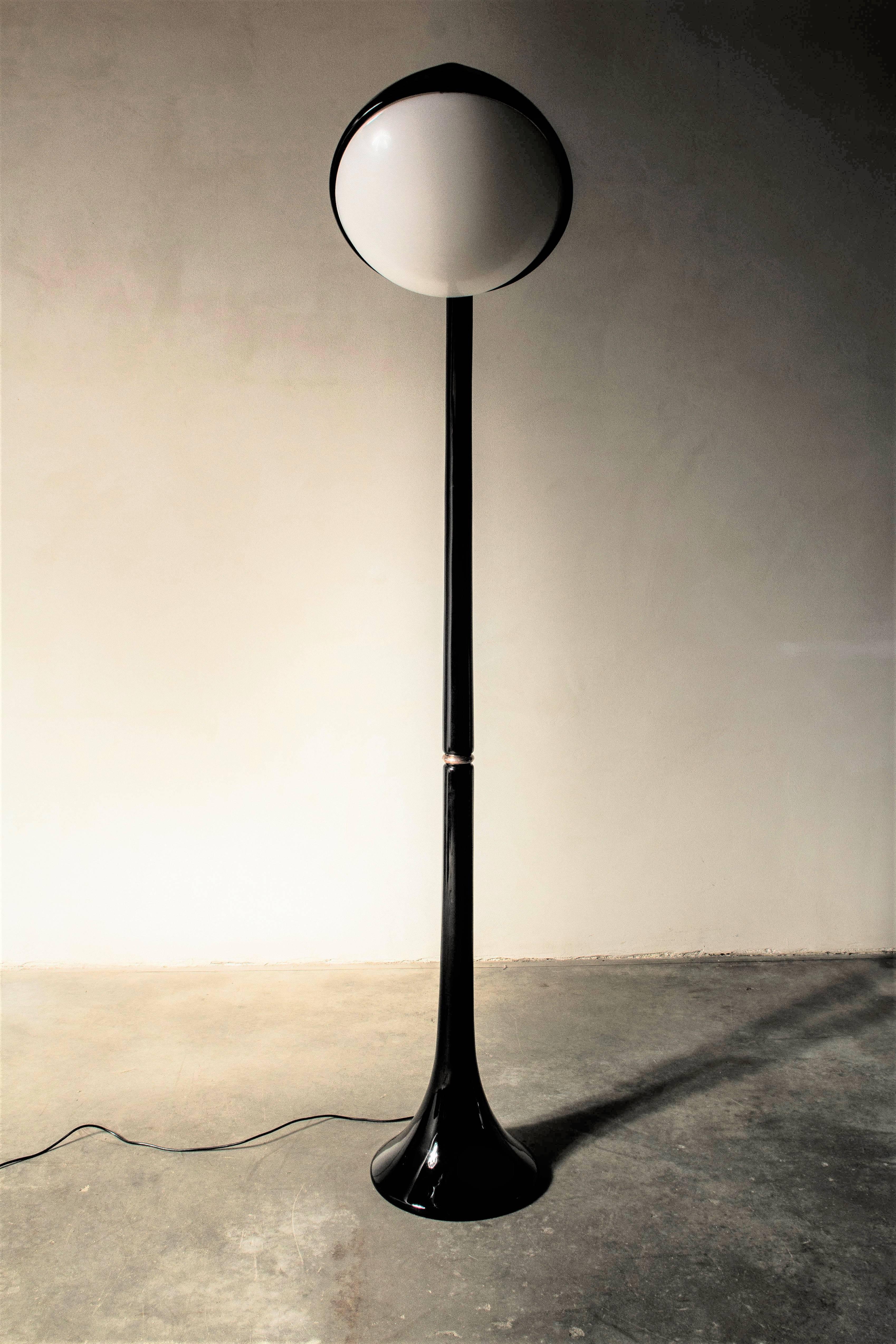 Mid-Century Modern Lampione Floor Lamp by Fabio Lenci for Guzzini, 1970s