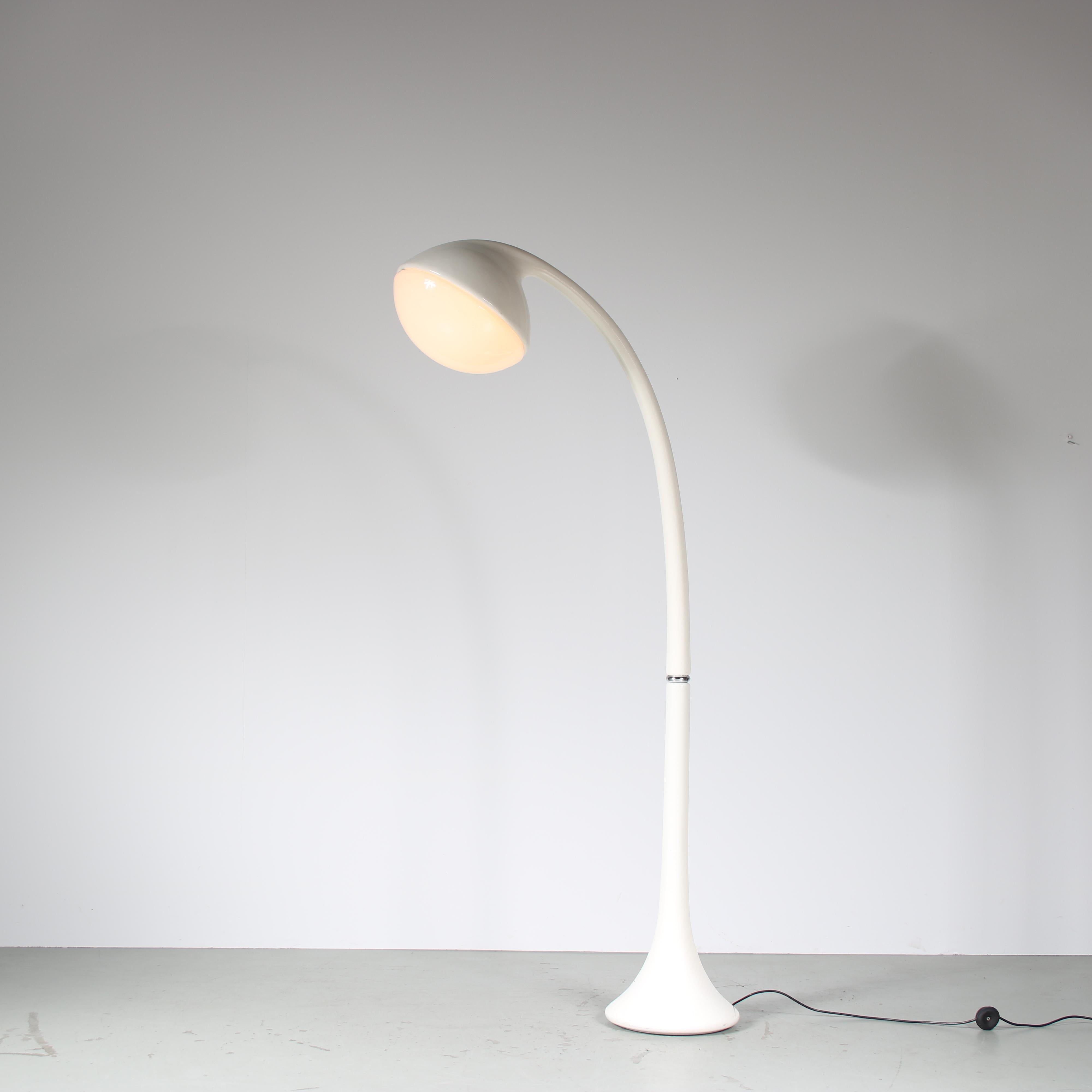 A very rare floor lamp, model “Lampione”, designed by Fabio Lenci and manufactured by iGuzzini in Italy around 1970.

This wonderful large lamp is an iconic and much sought after find of mid-century design lighting! Made of plyurethane foam with
