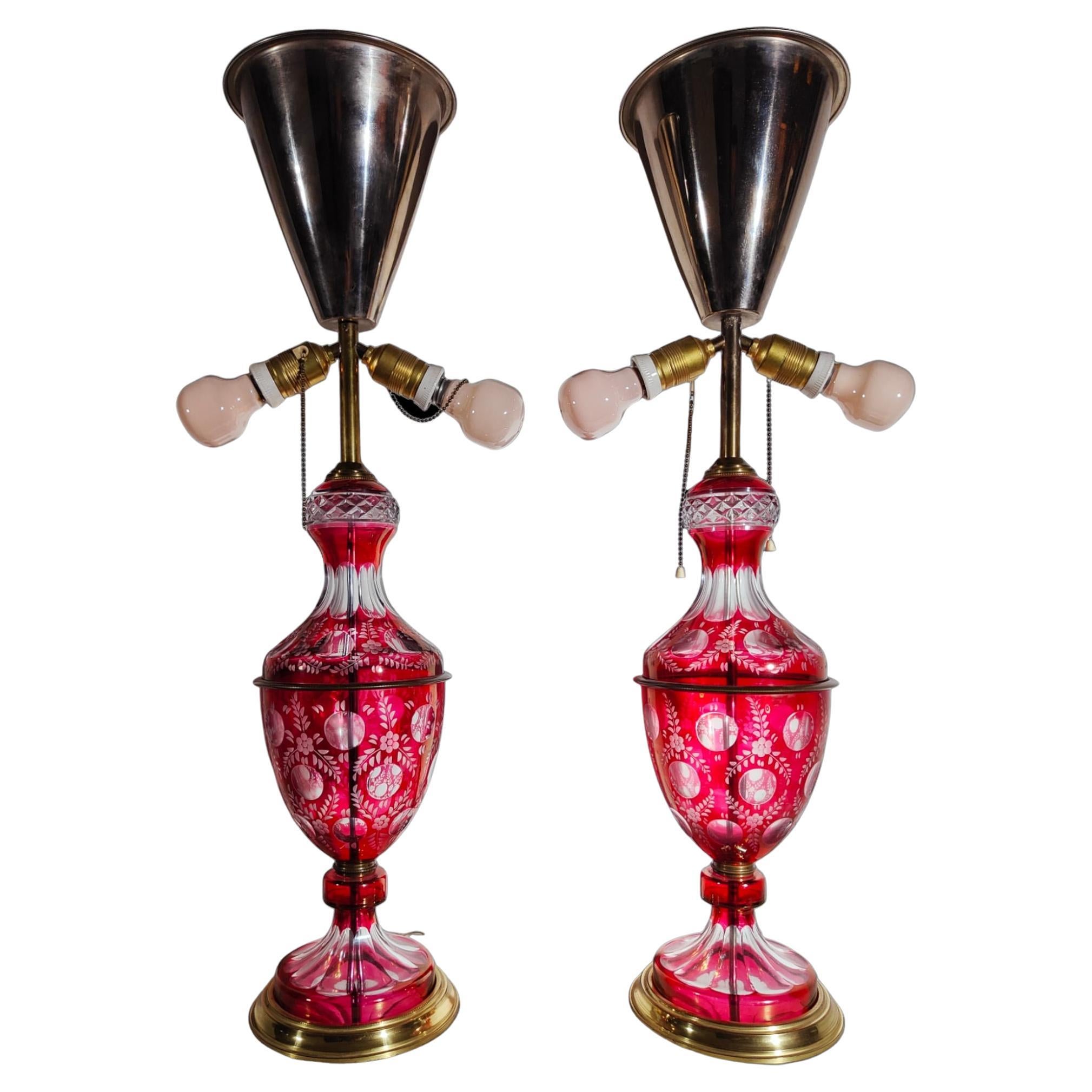 Lampes en verre taillé du XXe siècle en vente
