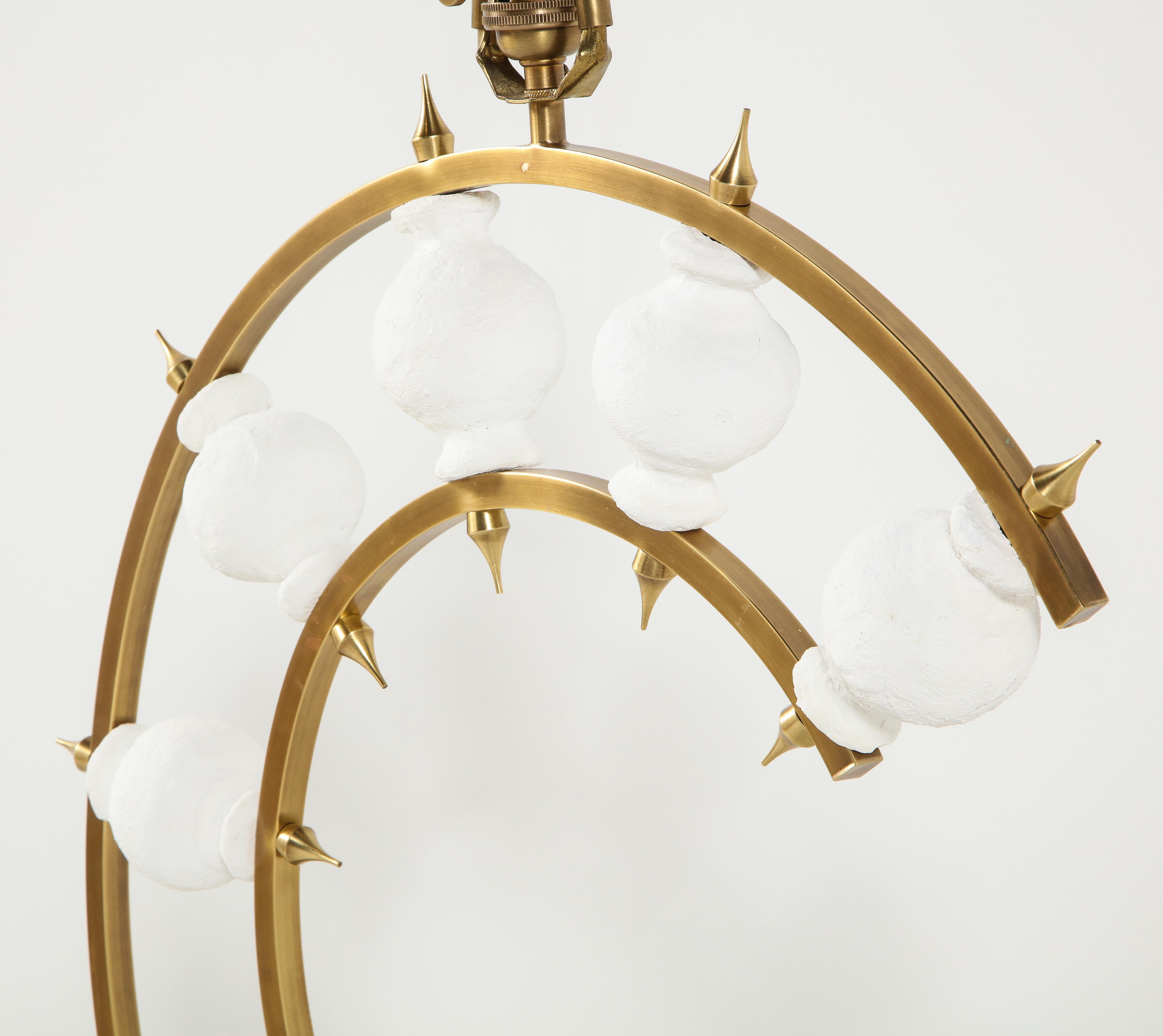 Lampenpaar, Gips und Messing, organische Form, Contemporary Tall Lamps Design im Angebot 3