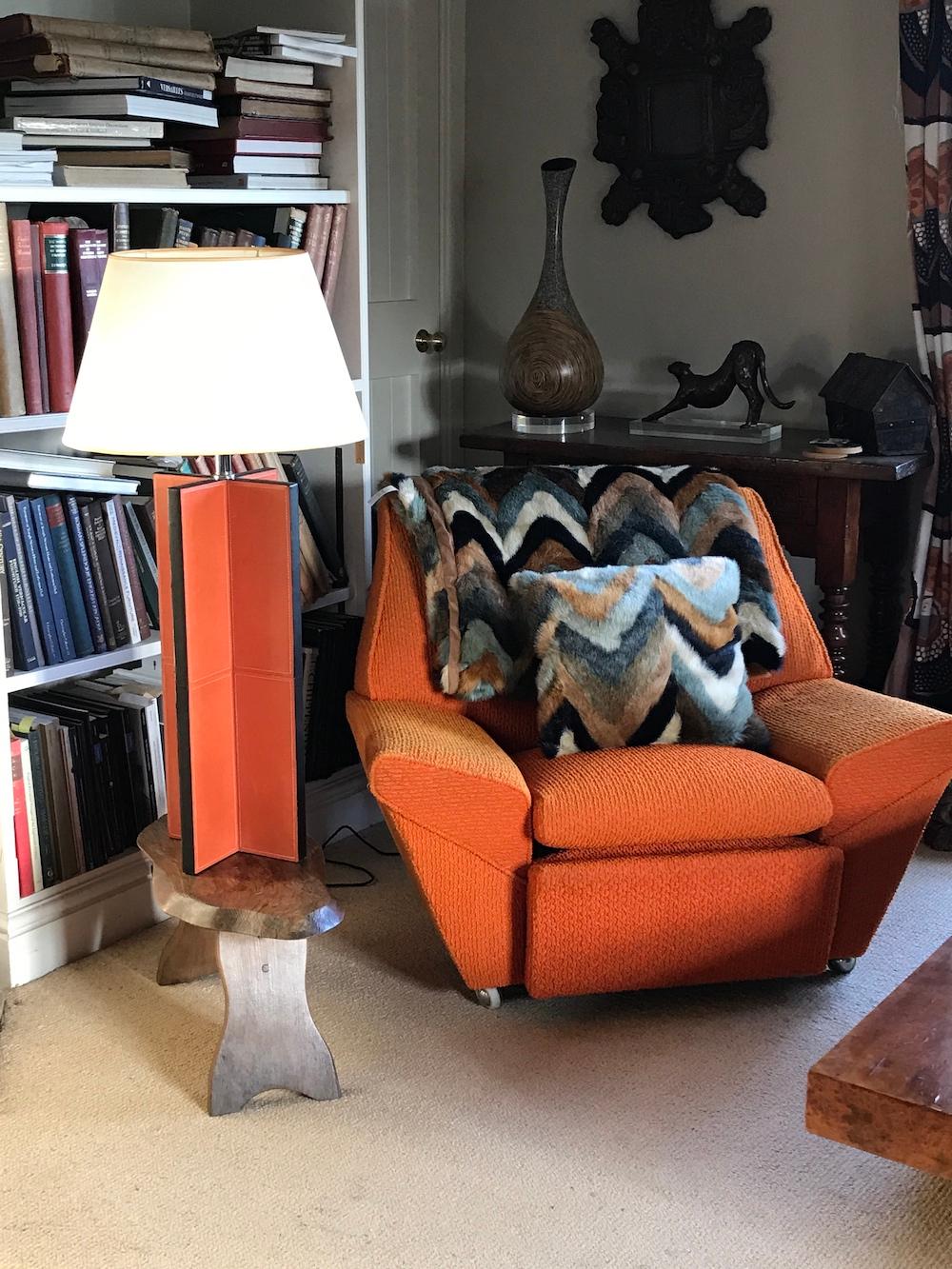 Milieu du XXe siècle Paire de lampes vintage en cuir orange jean michel frank croisillon inspiré H28 en vente