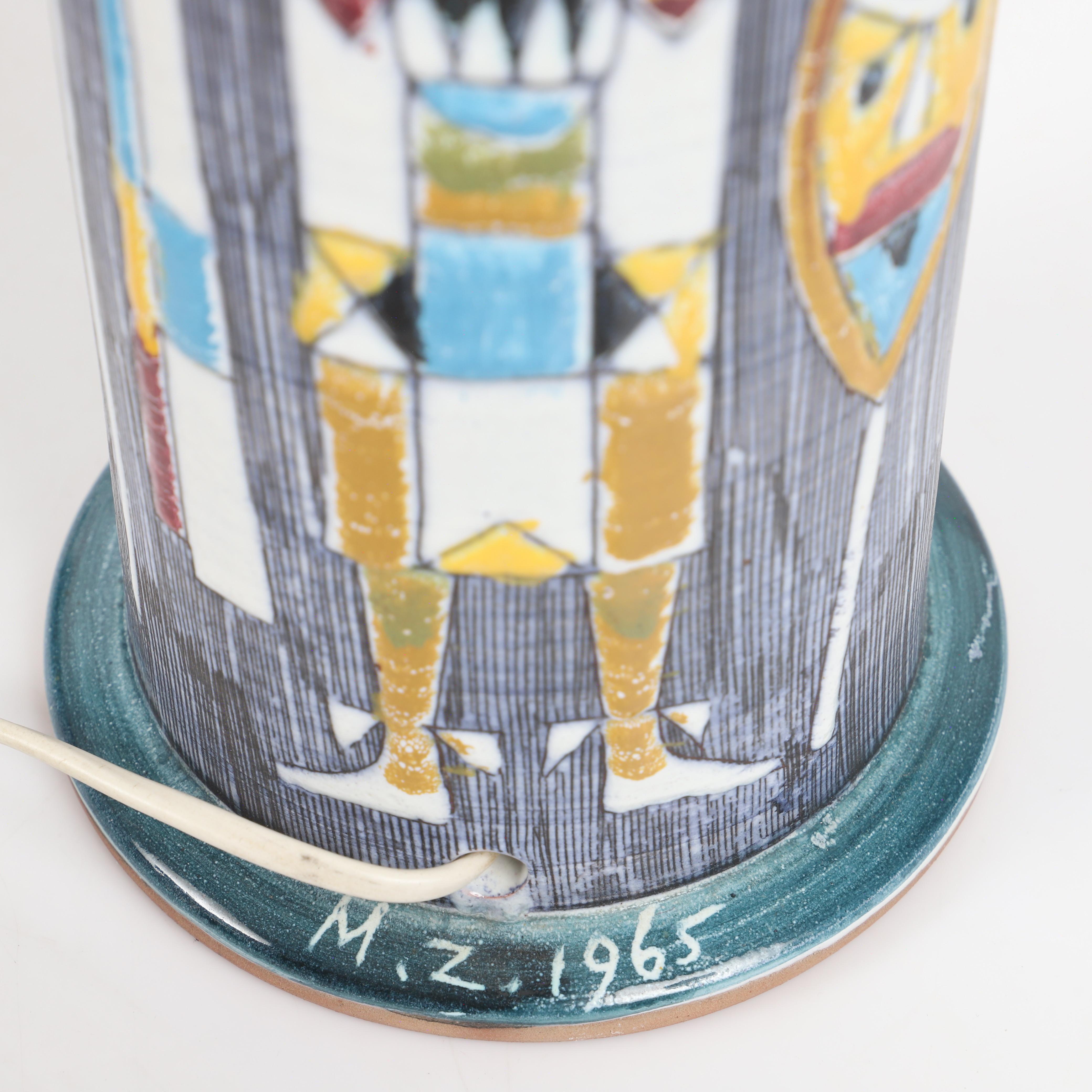 2 lampes de table modèle unique  par M-One chez Tilgmans Sweden en 1965 daté et signé par l'artiste.
Bon état
Prix de la paire
Deux exemplaires uniques  lampes fabriquées en Suède en 1965 par la célèbre artiste Marianne Zamoyski, en collaboration