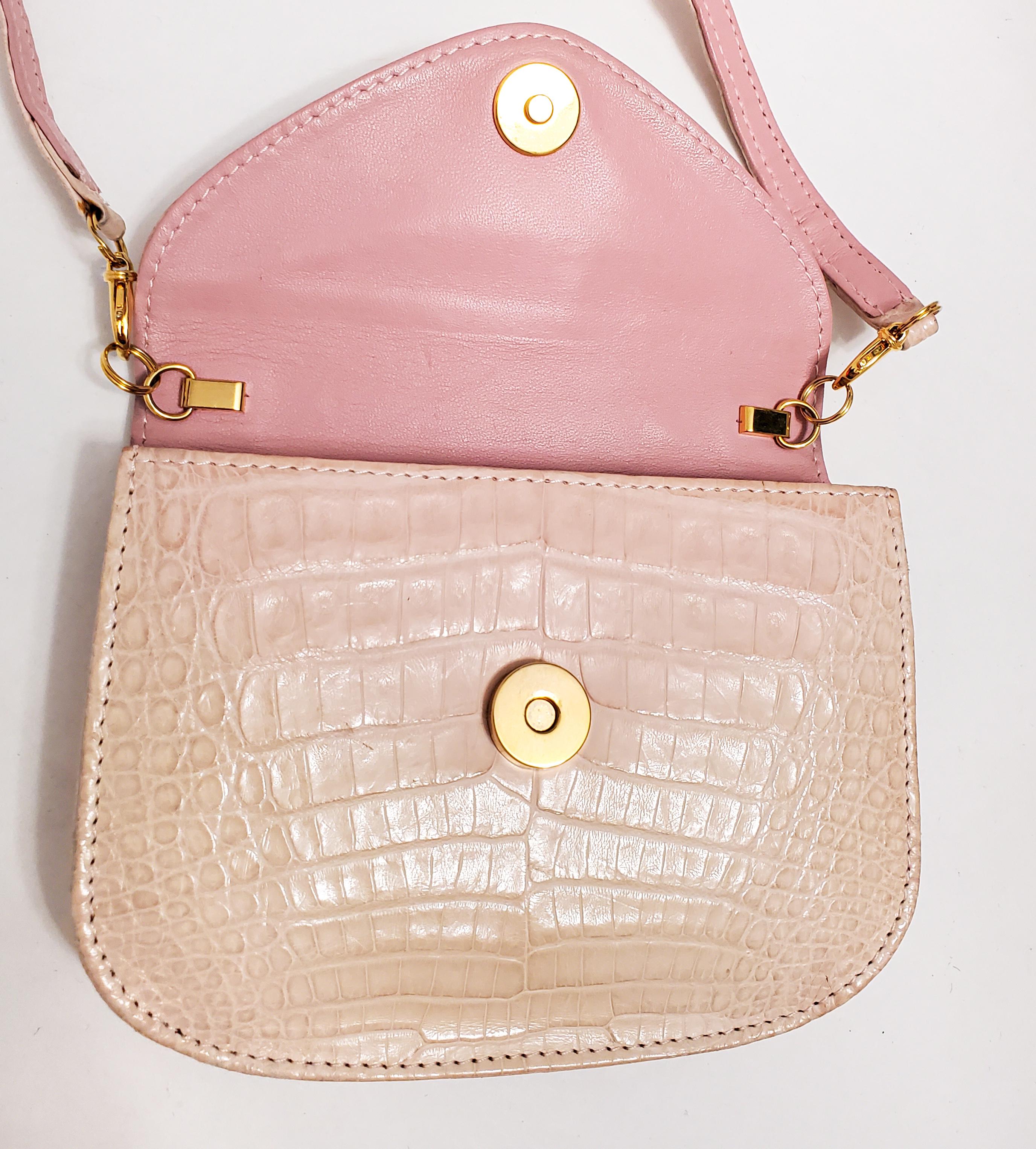 Lana Marks Crocodile Blush Pink Clutch or Crossbody Handbag In Excellent Condition For Sale In Palm Beach, FL