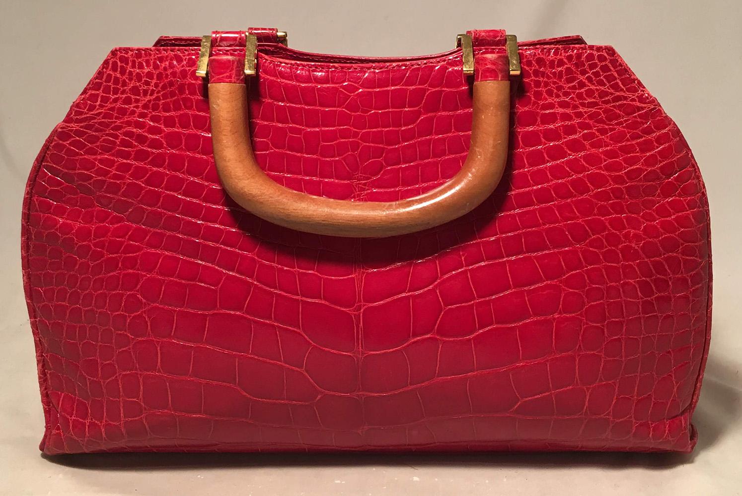 Lana Marks Rote Krokodilholzhandtasche mit Griff Damen im Angebot