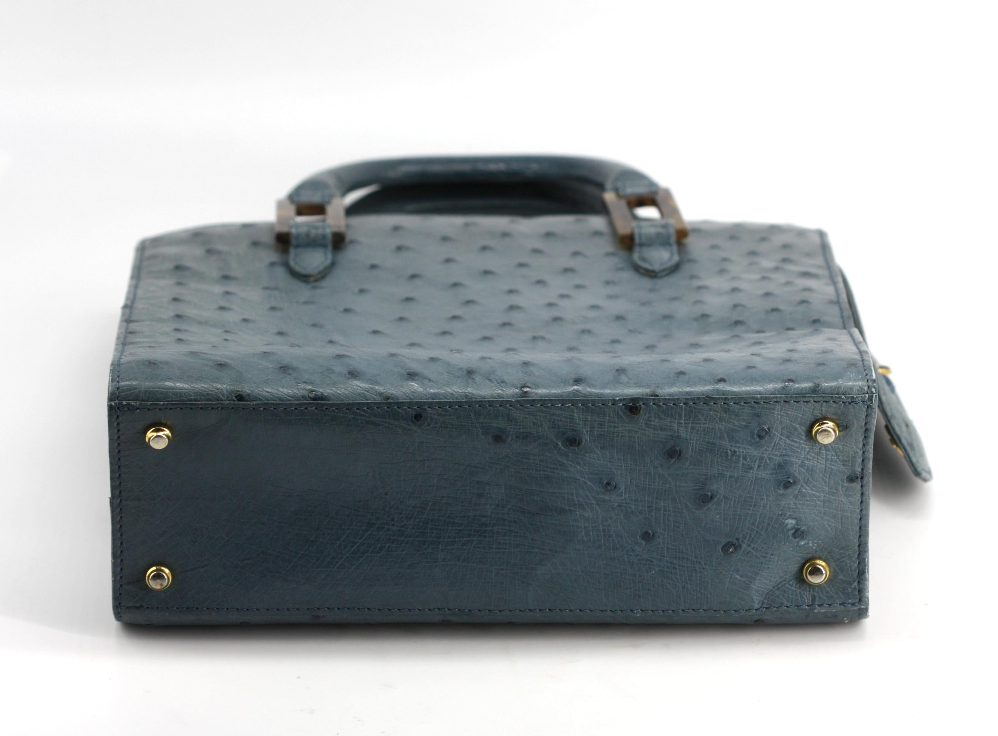Lana Marks: borsa e pochette in pelle di struzzo blu ardesia in vendita 5