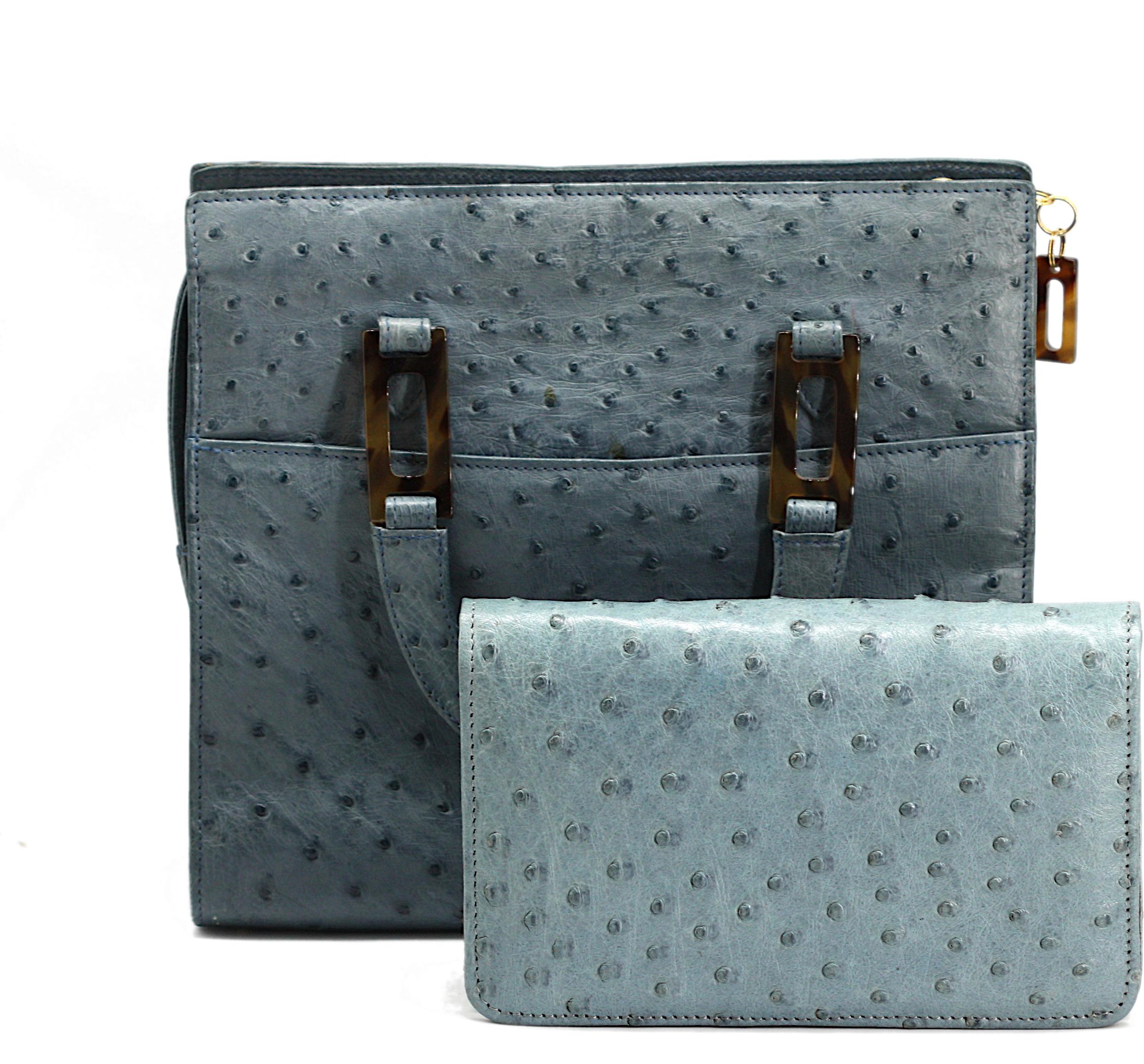 Lana Marks: borsa e pochette in pelle di struzzo blu ardesia in vendita 10