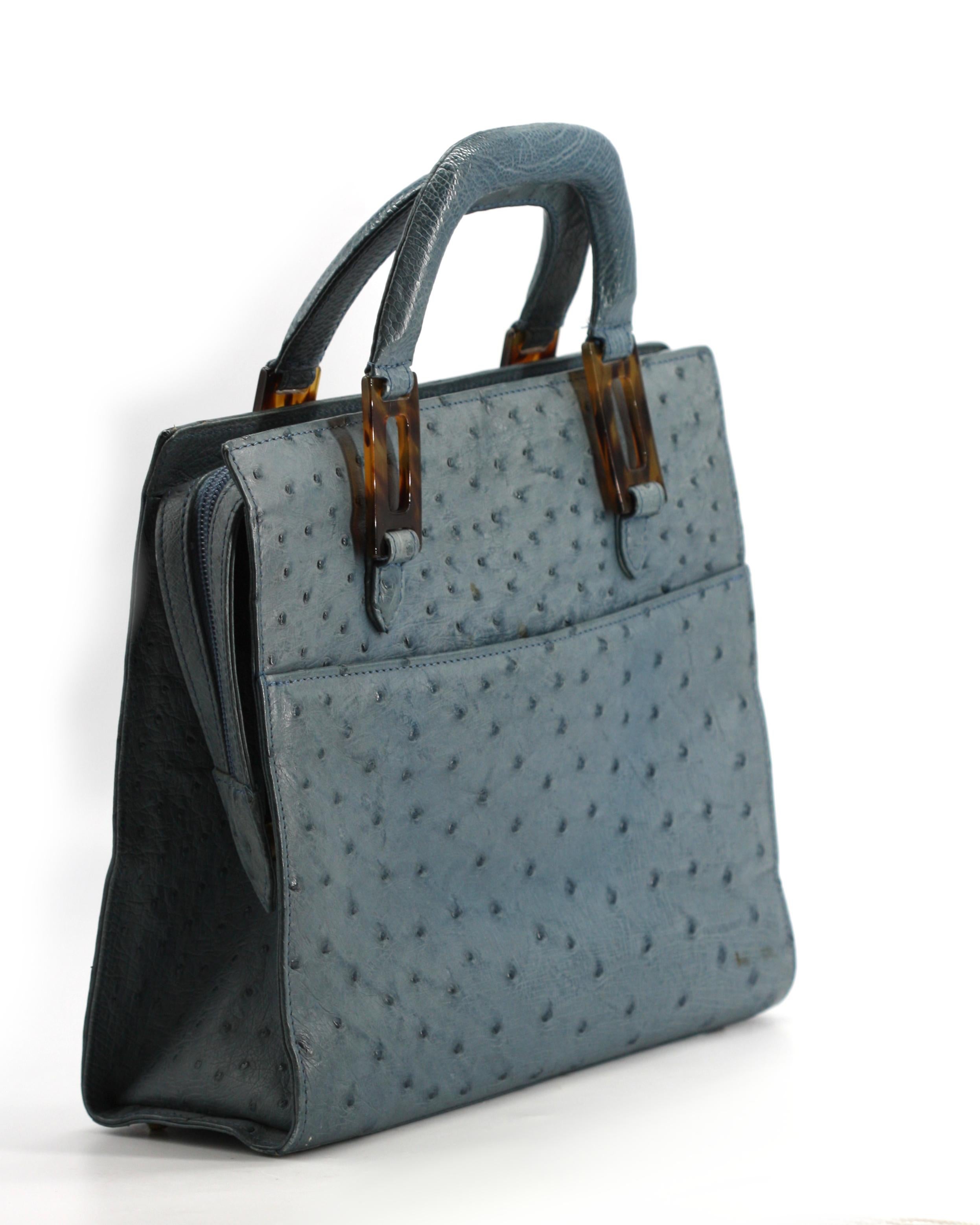 Grigio Lana Marks: borsa e pochette in pelle di struzzo blu ardesia in vendita
