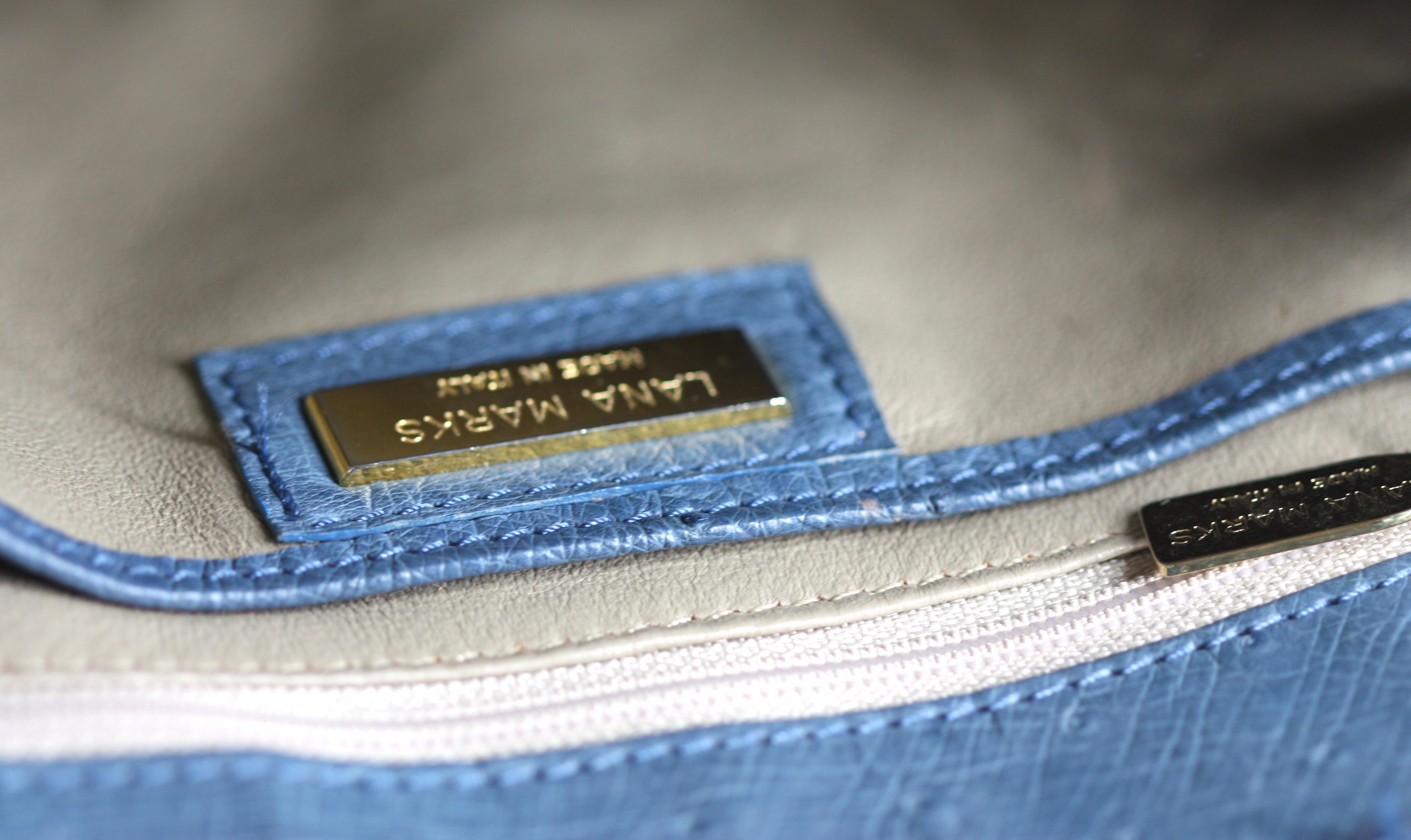 Lana Marks: borsa e pochette in pelle di struzzo blu ardesia in vendita 2