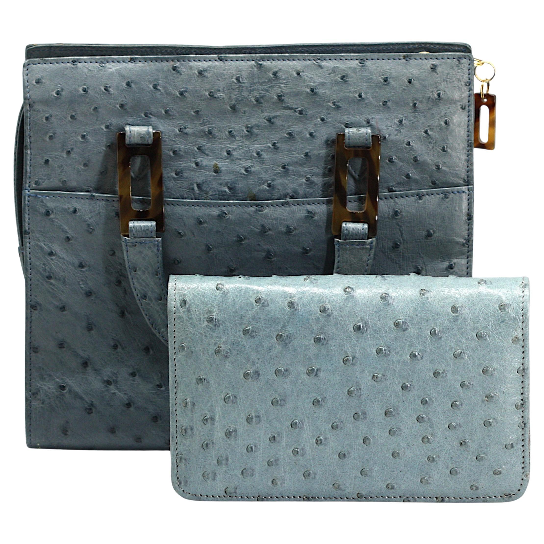Lana Marks: borsa e pochette in pelle di struzzo blu ardesia in vendita