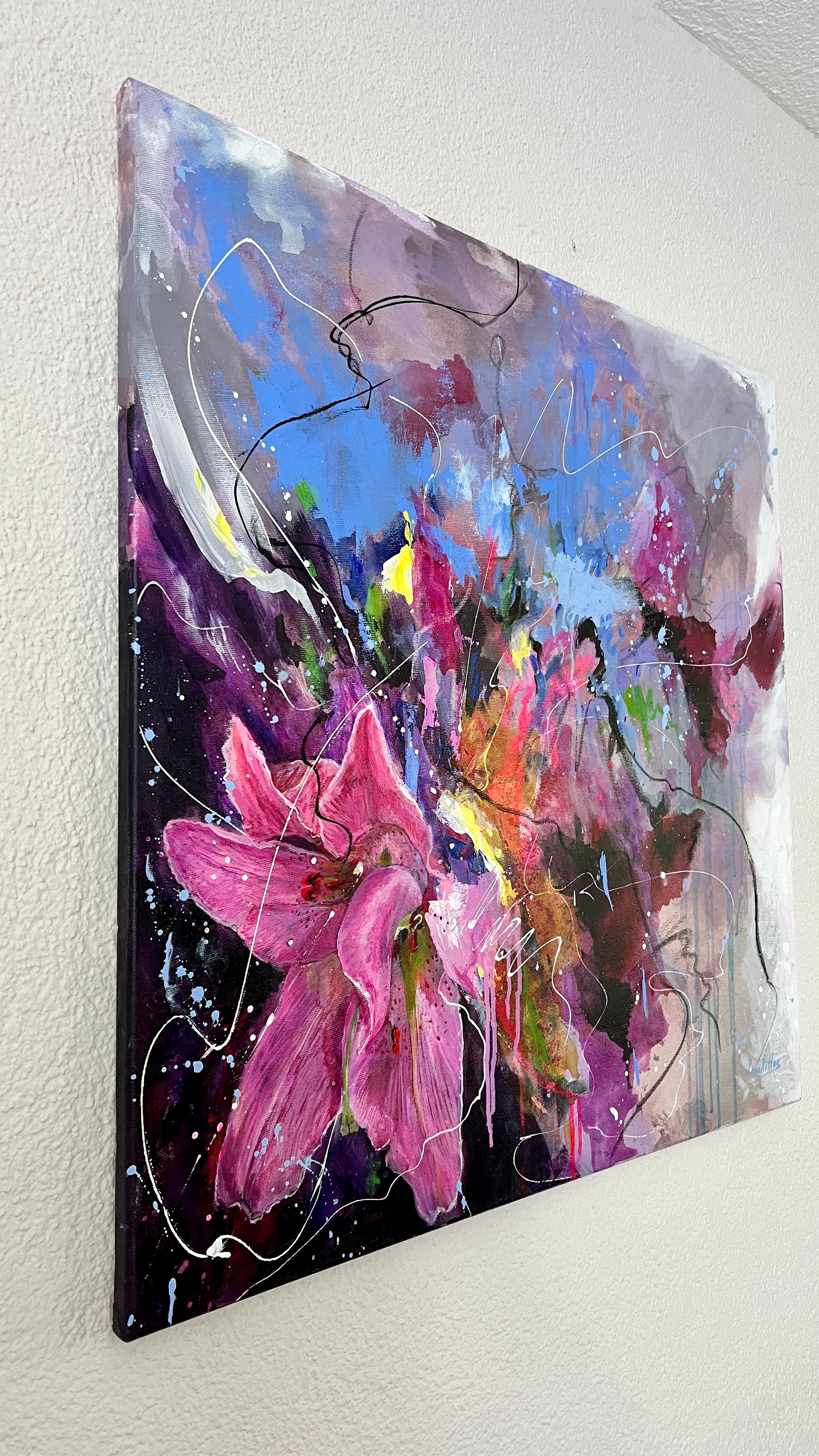 This expressive and stunning abstraction is enriched with a big lily flower painted in a realistic style.
The artist designedly created an abstract painting that`s both chaotic and breathtakingly beautiful. The soaring in the sky wonderful strokes,
