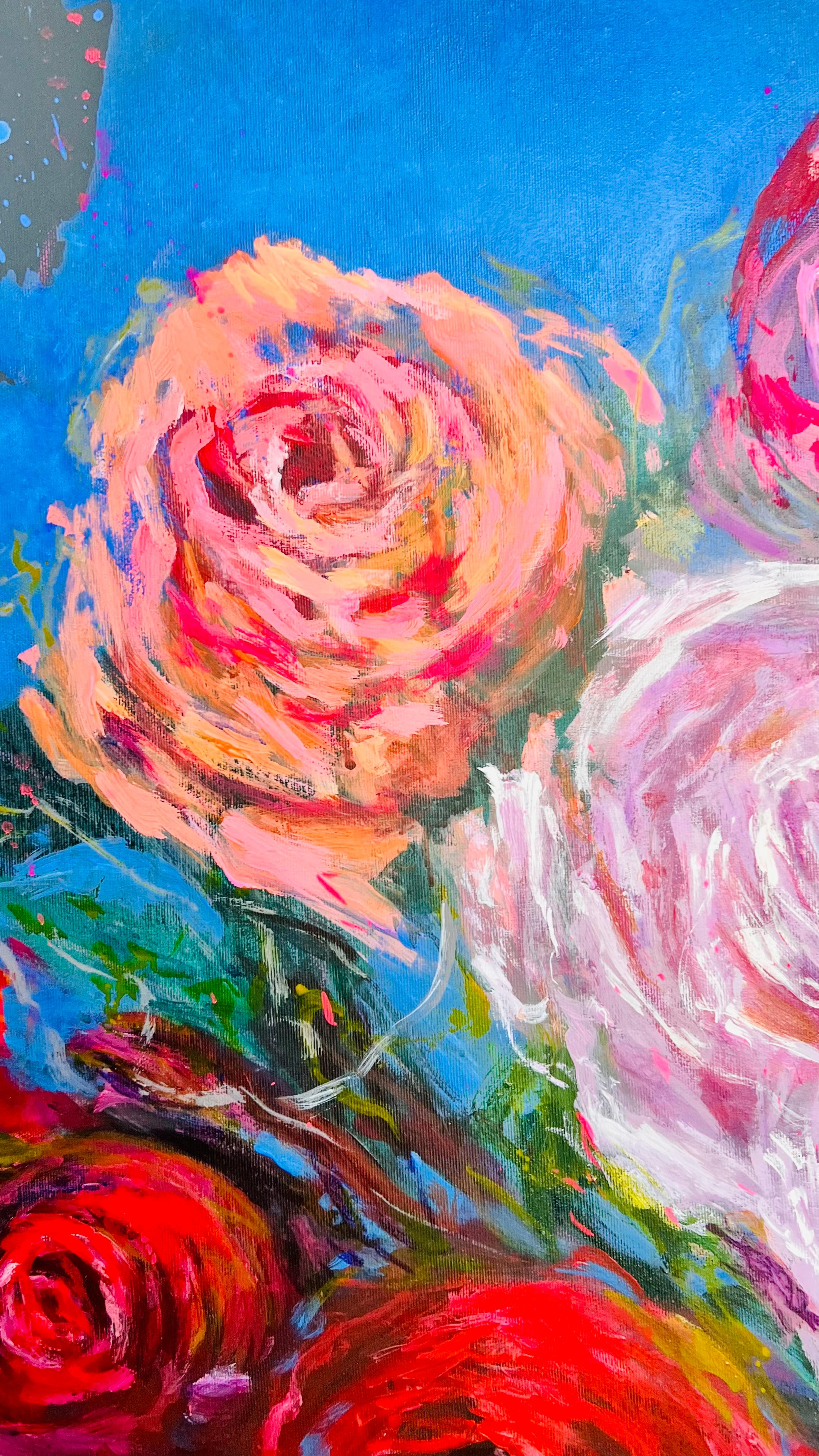 Was inspirierte Sie zu dieser floralen Abstraktion?
Die sehr kräftigen Farben des Nachtlichts. Ausgezeichnete intensive rosa und rote Farben auf schwarz-blauem Hintergrund.
Abmessungen in Zoll: 39 x 39
Einzelheiten:
- Ungerahmt, auf Leinwand