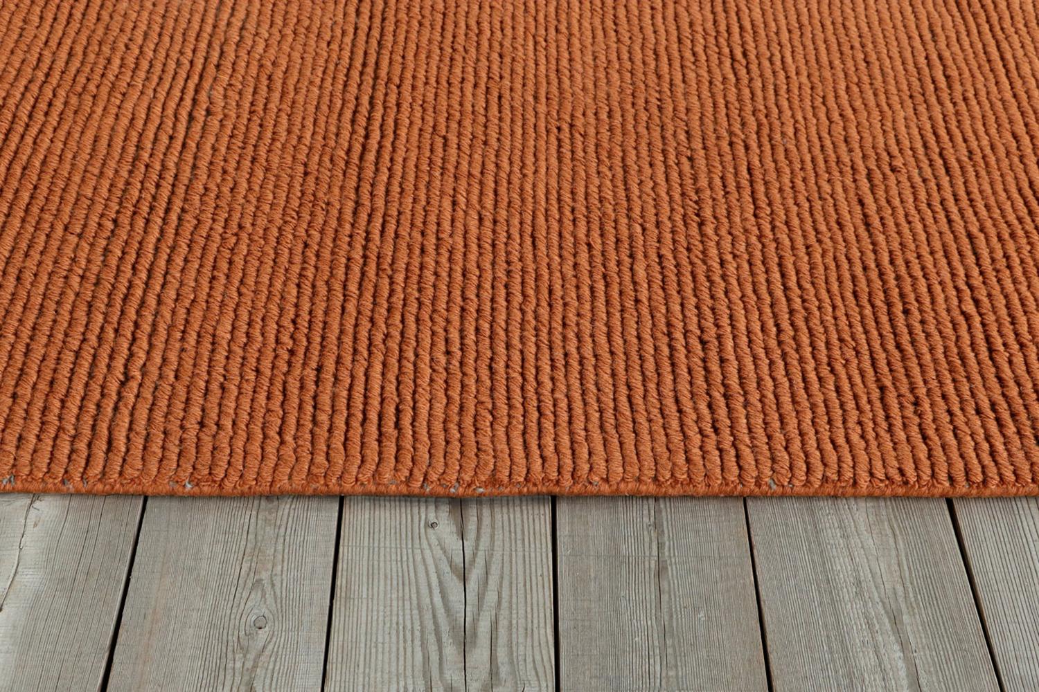 Zeitgenössischer weicher natürlicher orangefarbener Teppich aus reiner Wolle von Deanna Comellini 170x240 cm (Moderne) im Angebot