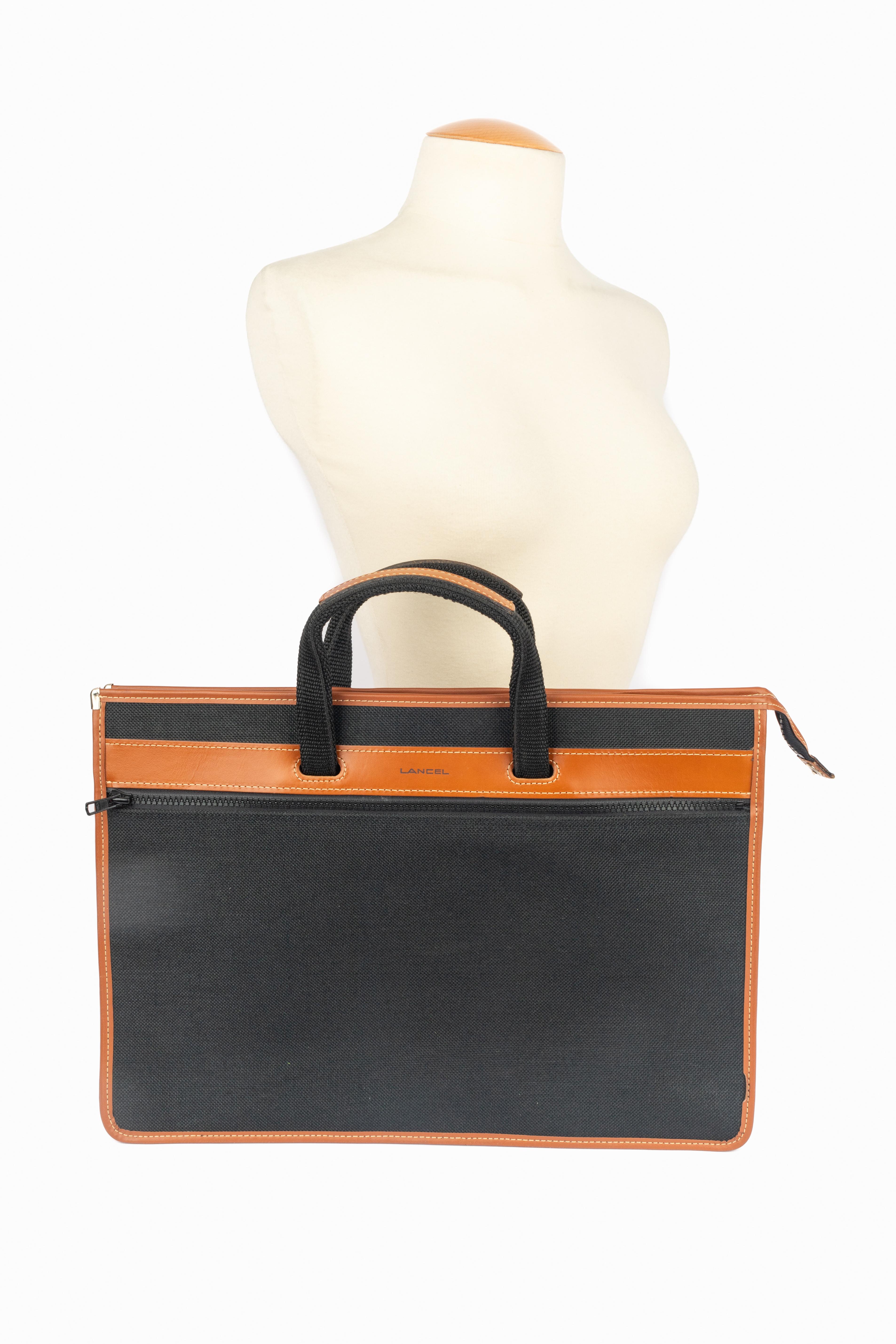 Sac 'briefcase' de Lancel en vente 10