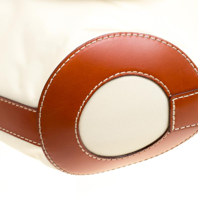 Lancel - Sac à poignée en nylon et cuir beige/marron Bon état à Dubai, Al Qouz 2