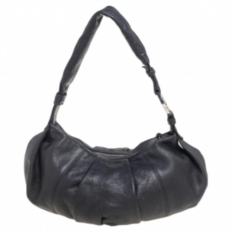 Lancel Hobo en cuir plissé noir État moyen à Dubai, Al Qouz 2
