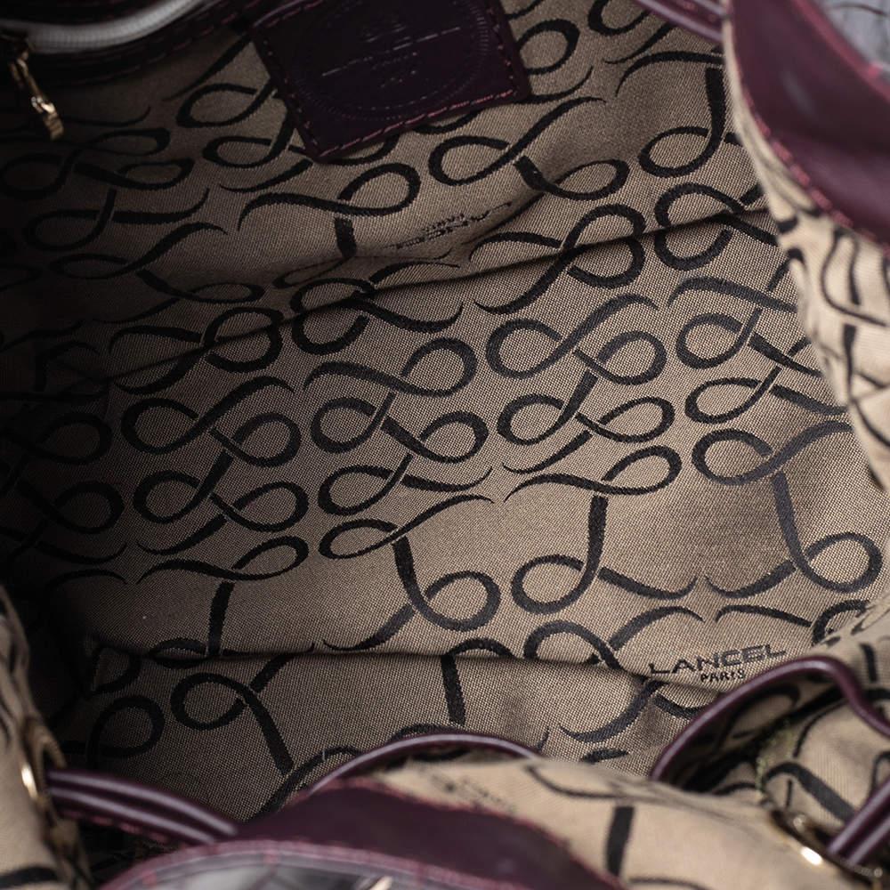 Lancel Burgundy Croc Embossed Leather Premier Flirt Bucket Bag For Sale 3