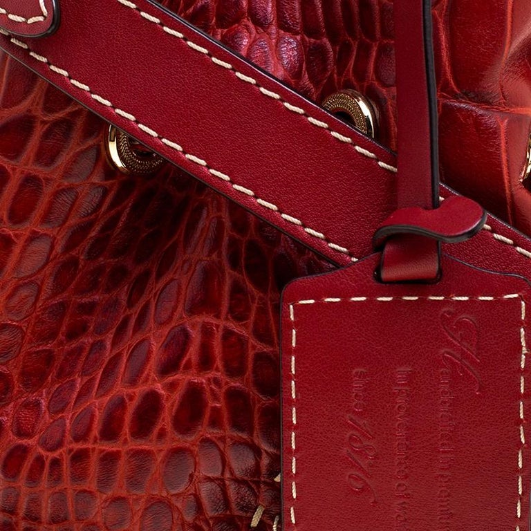 Lancel Red Croc Embossed Leather Small Premier Flirt Bucket Bag For Sale at  1stDibs | lancel premier flirt bucket bag