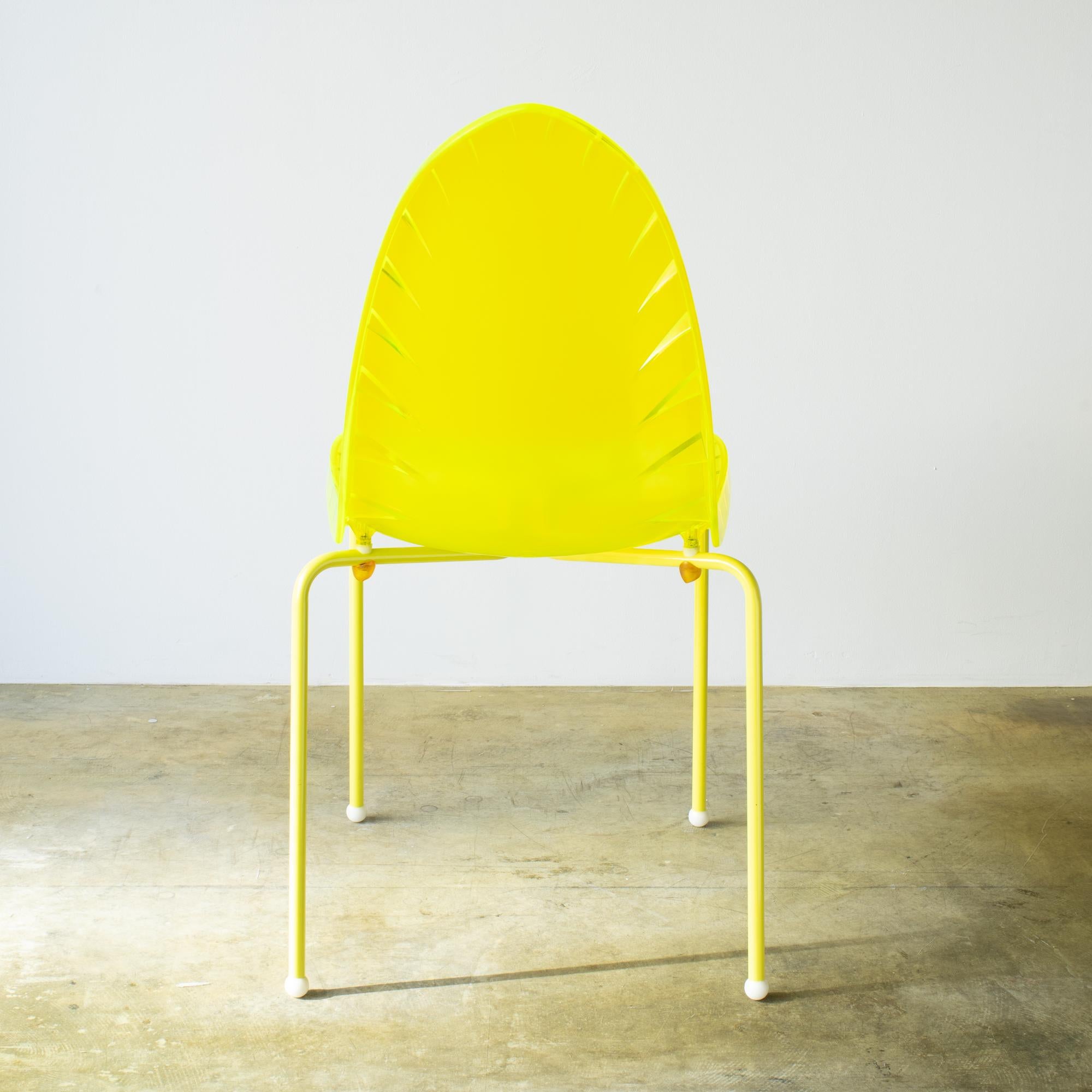 Lanceolata jaune néon  Plat et jeune  Design de l'ère spatiale Y2K Bon état - En vente à Shibuya-ku, Tokyo