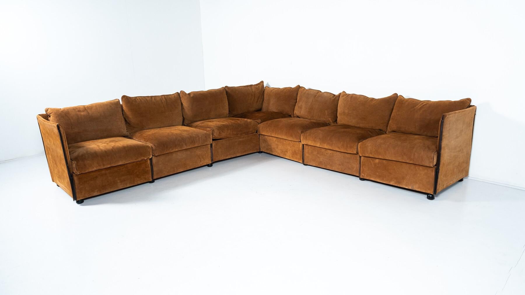 Daim Canapé Landeau de Mario Bellini pour Cassina, 1970 en vente