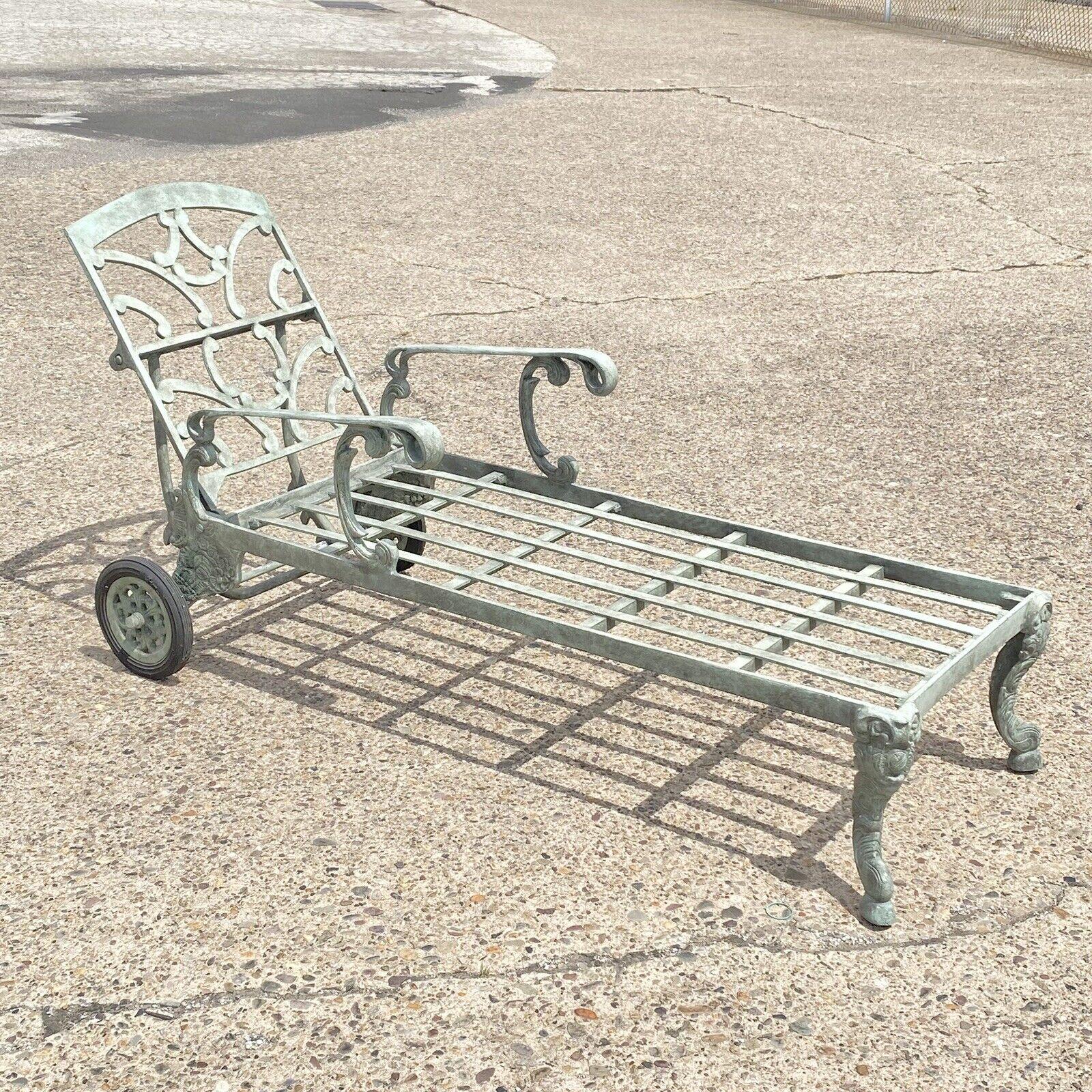 Landgrave Cast Classics Victorian Style Green Cast Aluminum Adjustable Garden Patio Chaise Lounge Chair. Circa Late 20th Century
Measurements: 35
