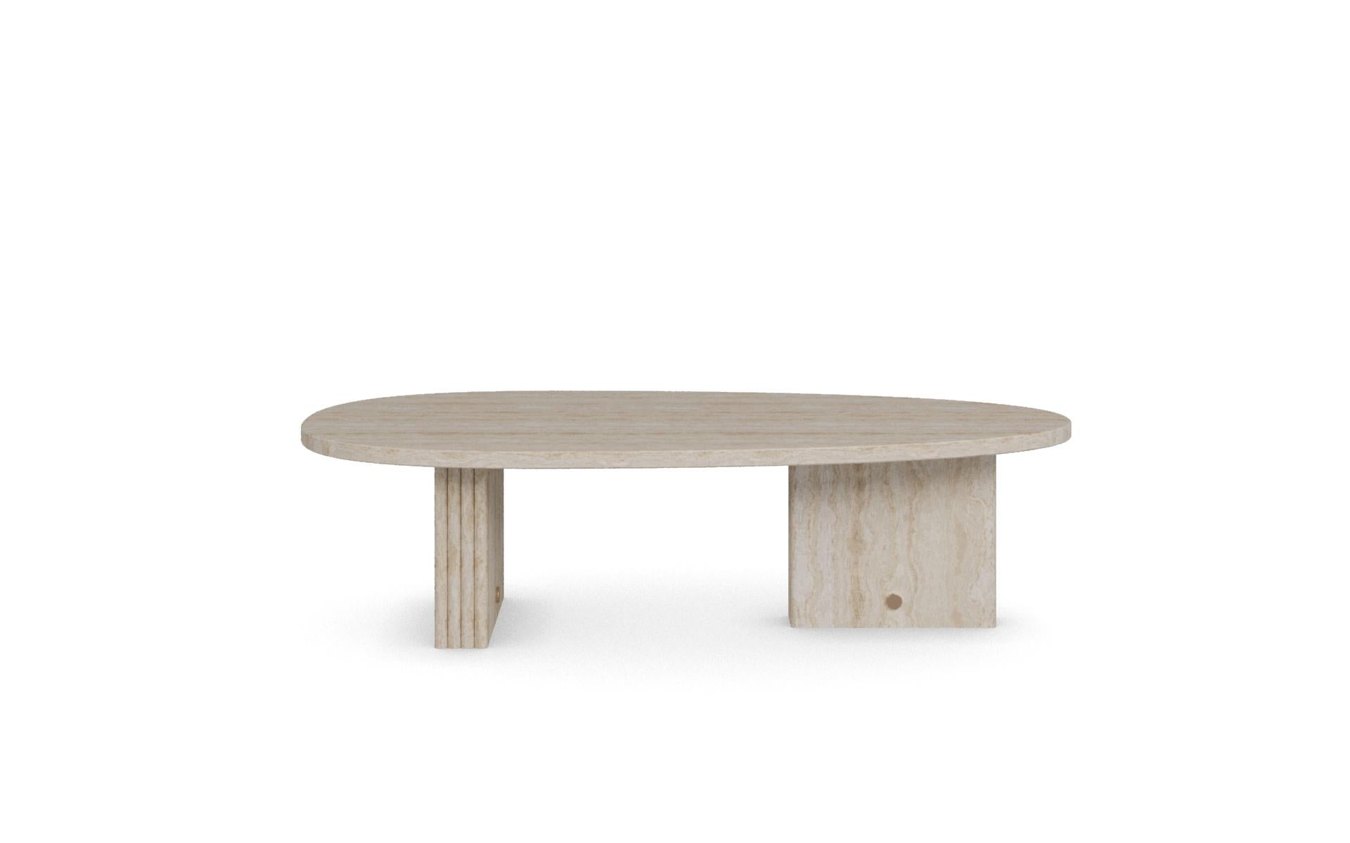 Landi Coffee Table by Nolita Harbour: Travertine Stone Table with Brass Details. Neuf - En vente à Carvalhosa, PT