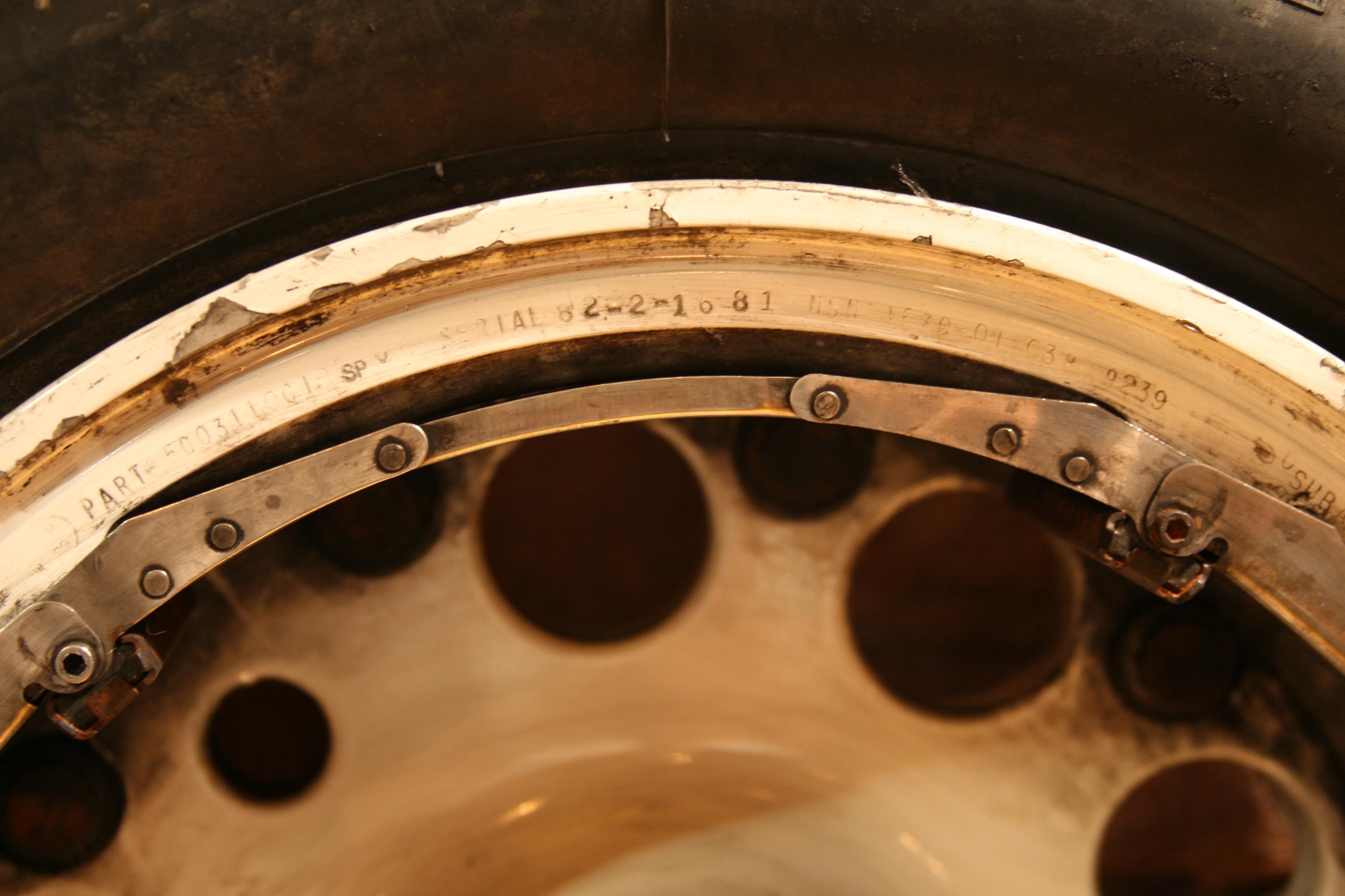Late 20th Century Landing Gear Wheel from the F-16 Fighter Jet For Sale